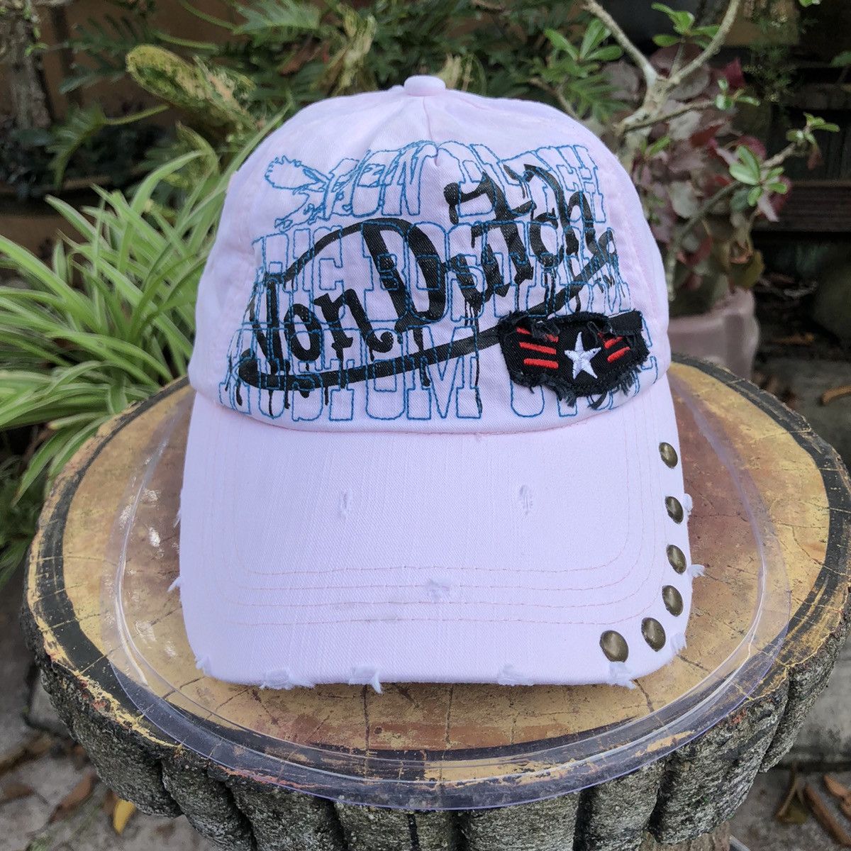 Von Dutch Rare Von Dutch Strapback Hat Size ONE SIZE - 2 Thumbnail