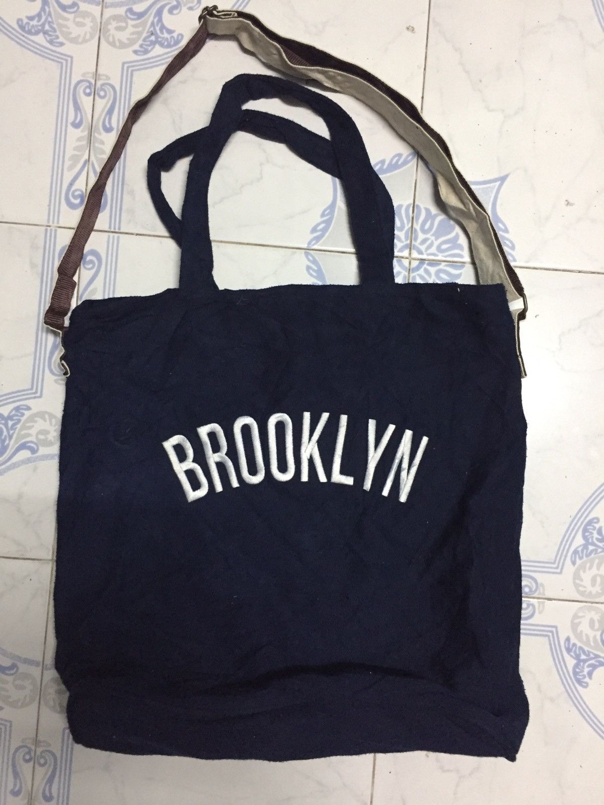 Brooklyn Clothing Embroidered BROOKLYN Shoulder & Tote Bag Size ONE SIZE - 7 Thumbnail