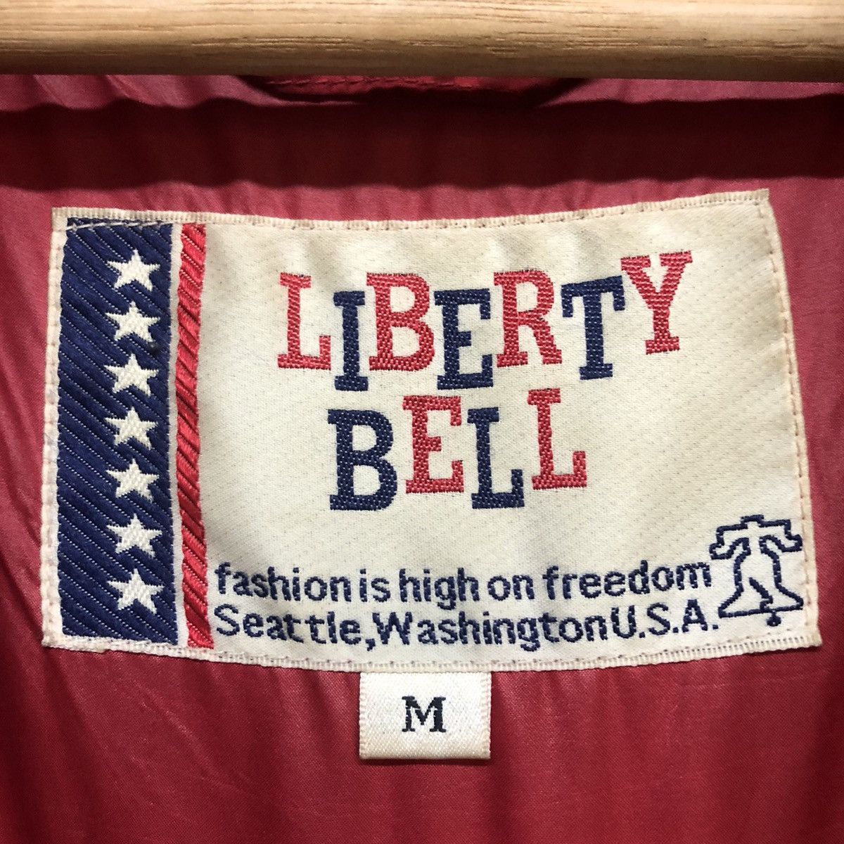 Vintage LIBERTY BELL PUFFER JACKET Size US L / EU 52-54 / 3 - 8 Thumbnail