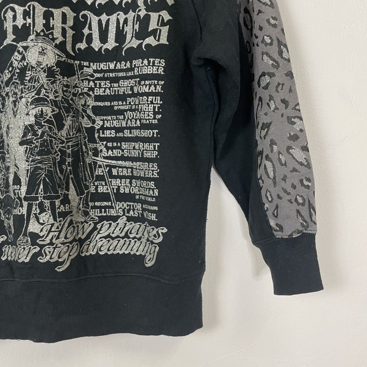 Anime Vintage One Piece Hoodies Sweatshirt Size US XS / EU 42 / 0 - 8 Thumbnail
