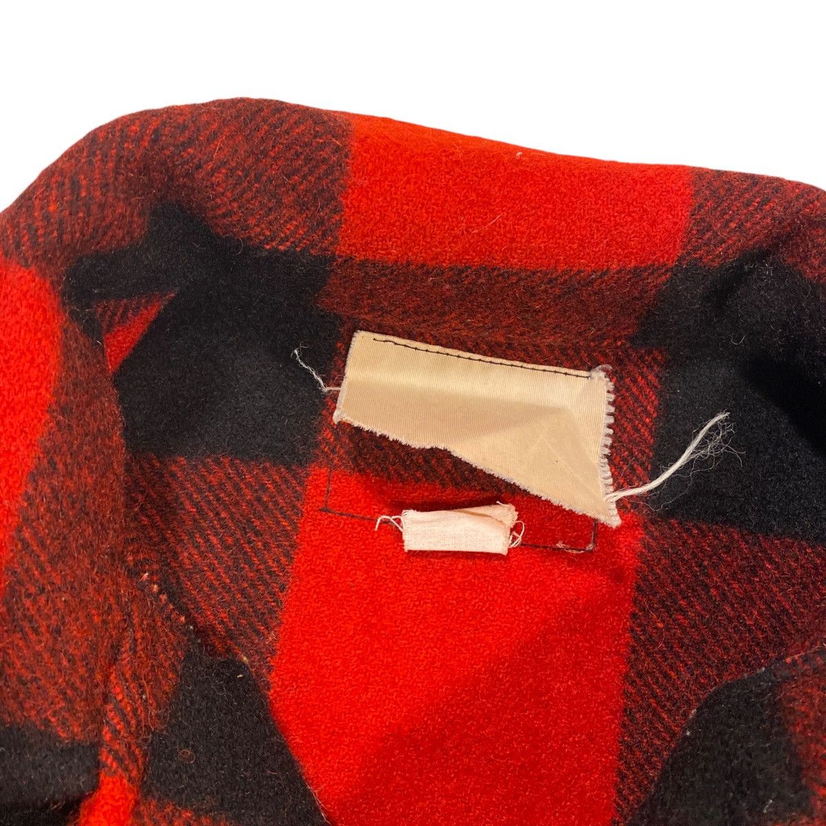 Pendleton × Vintage 60’s Buffalo Check Plaid Wool Flannel Shirt Size US L / EU 52-54 / 3 - 3 Thumbnail