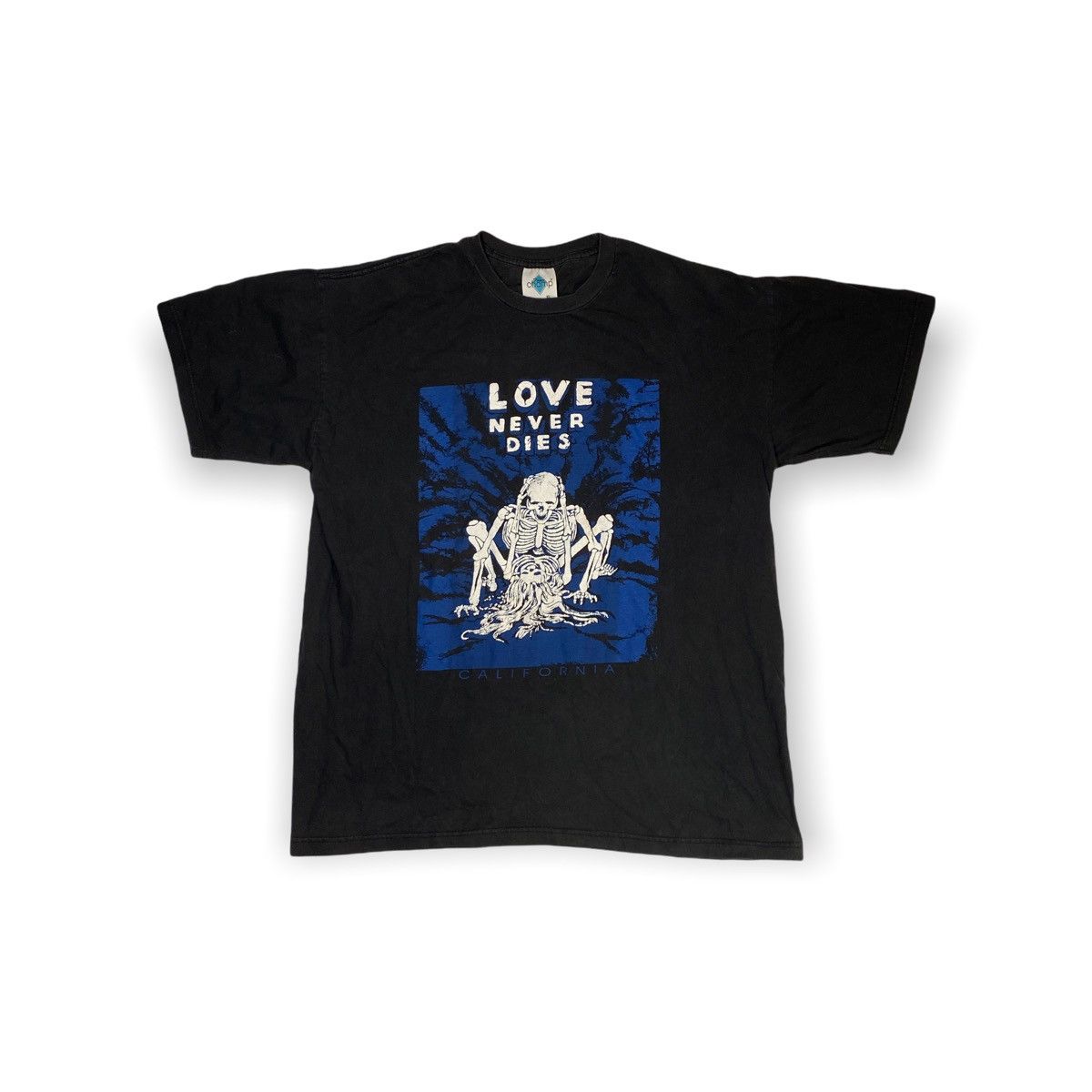 Vintage Love Never Dies Tee