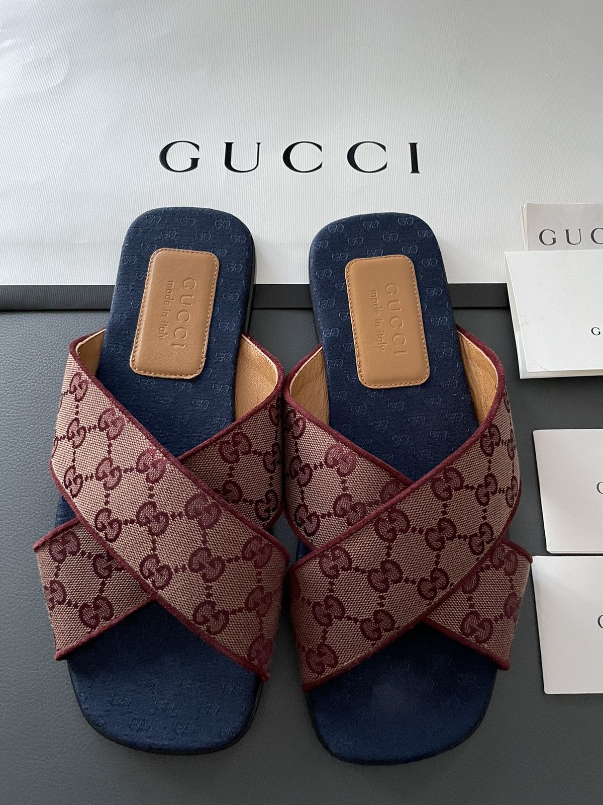 Gucci Super Runway Gucci GG Logo Monogram Slides Sandal Brand New Size US 8.5 / EU 41-42 - 2 Thumbnail