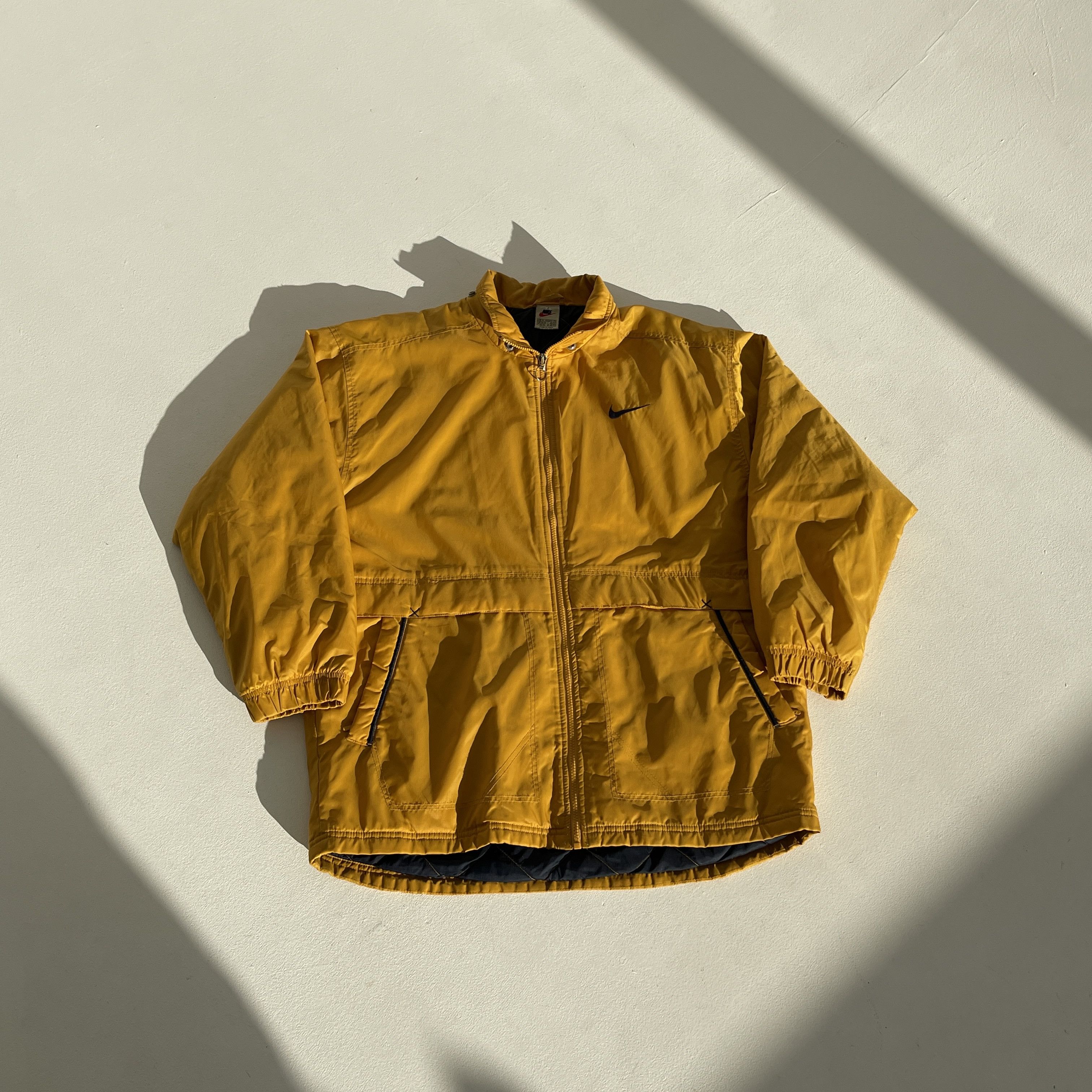 Nike Vintage Nike Big Swoosh Logo Padded Nylon Jacket Yellow M Size US M / EU 48-50 / 2 - 9 Thumbnail