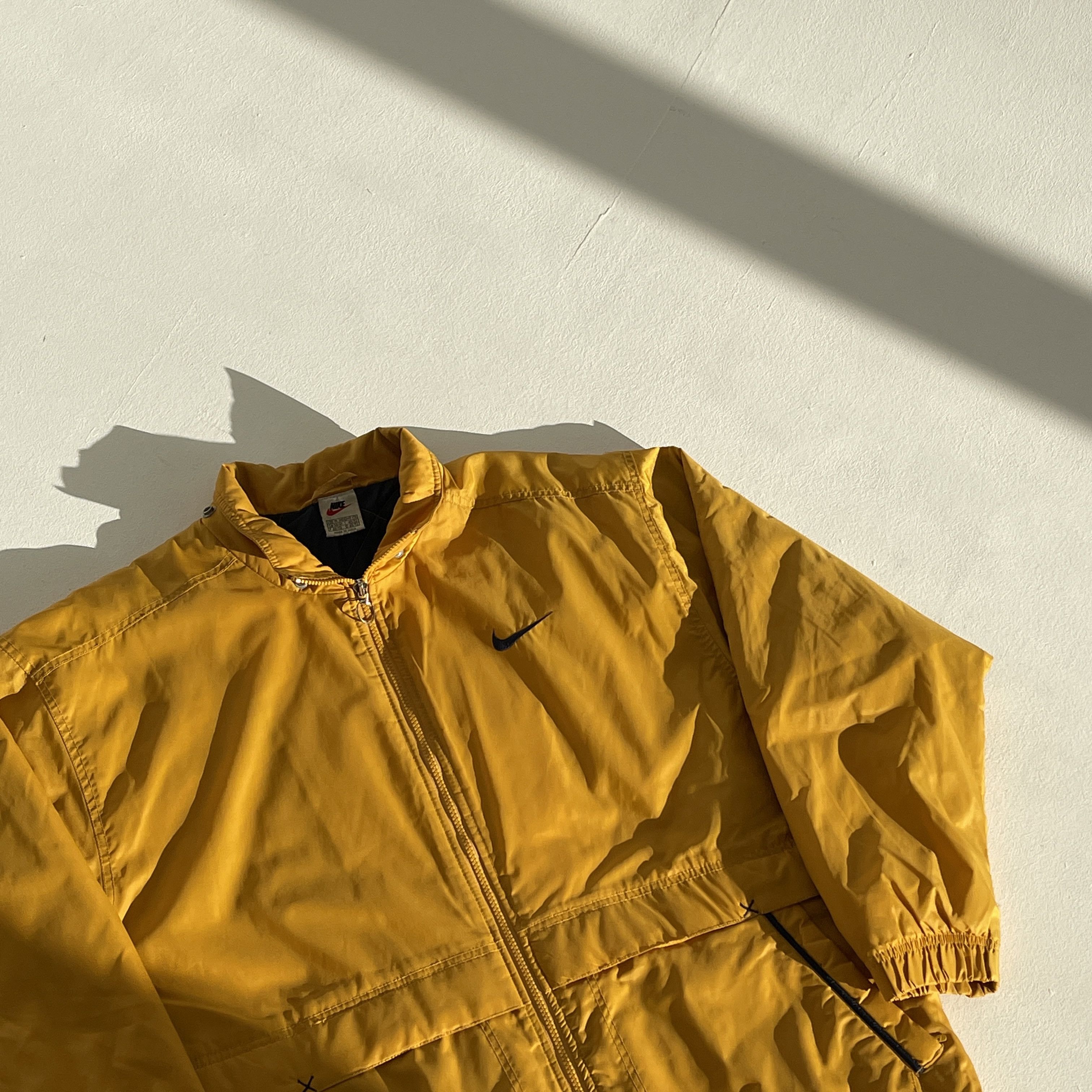 Nike Vintage Nike Big Swoosh Logo Padded Nylon Jacket Yellow M Size US M / EU 48-50 / 2 - 10 Thumbnail