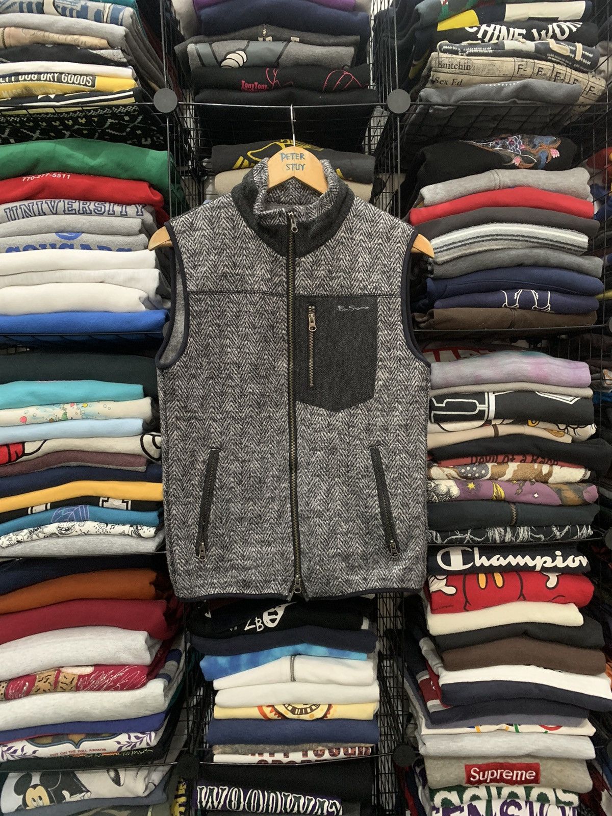 image of Ben Sherman Outdoor Vest in Dark Grey, Men's (Size Medium)