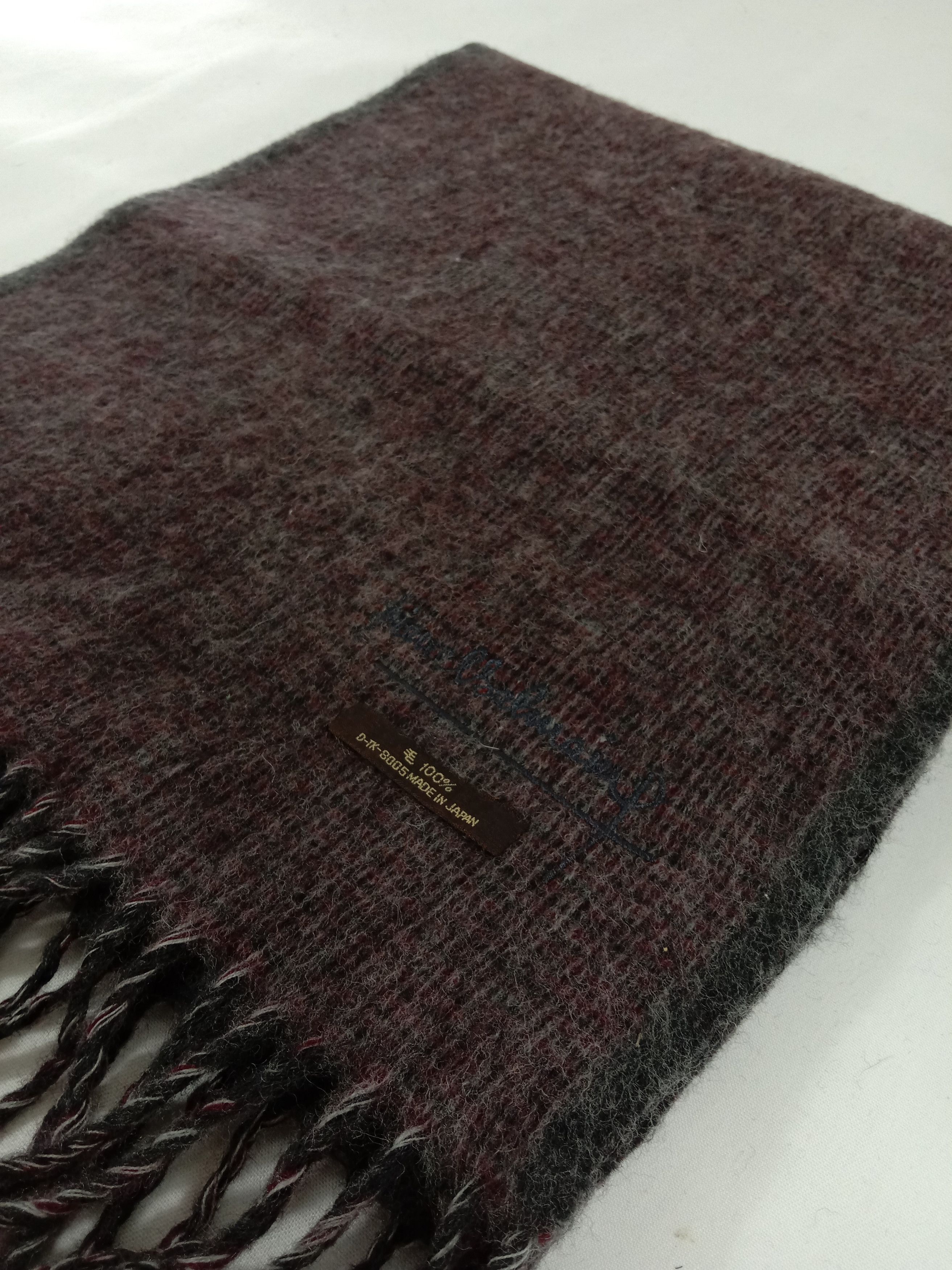 Pierre Balmain Vintage Pierre Balmain Scarf / Muffler / Wool Size ONE SIZE - 1 Thumbnail