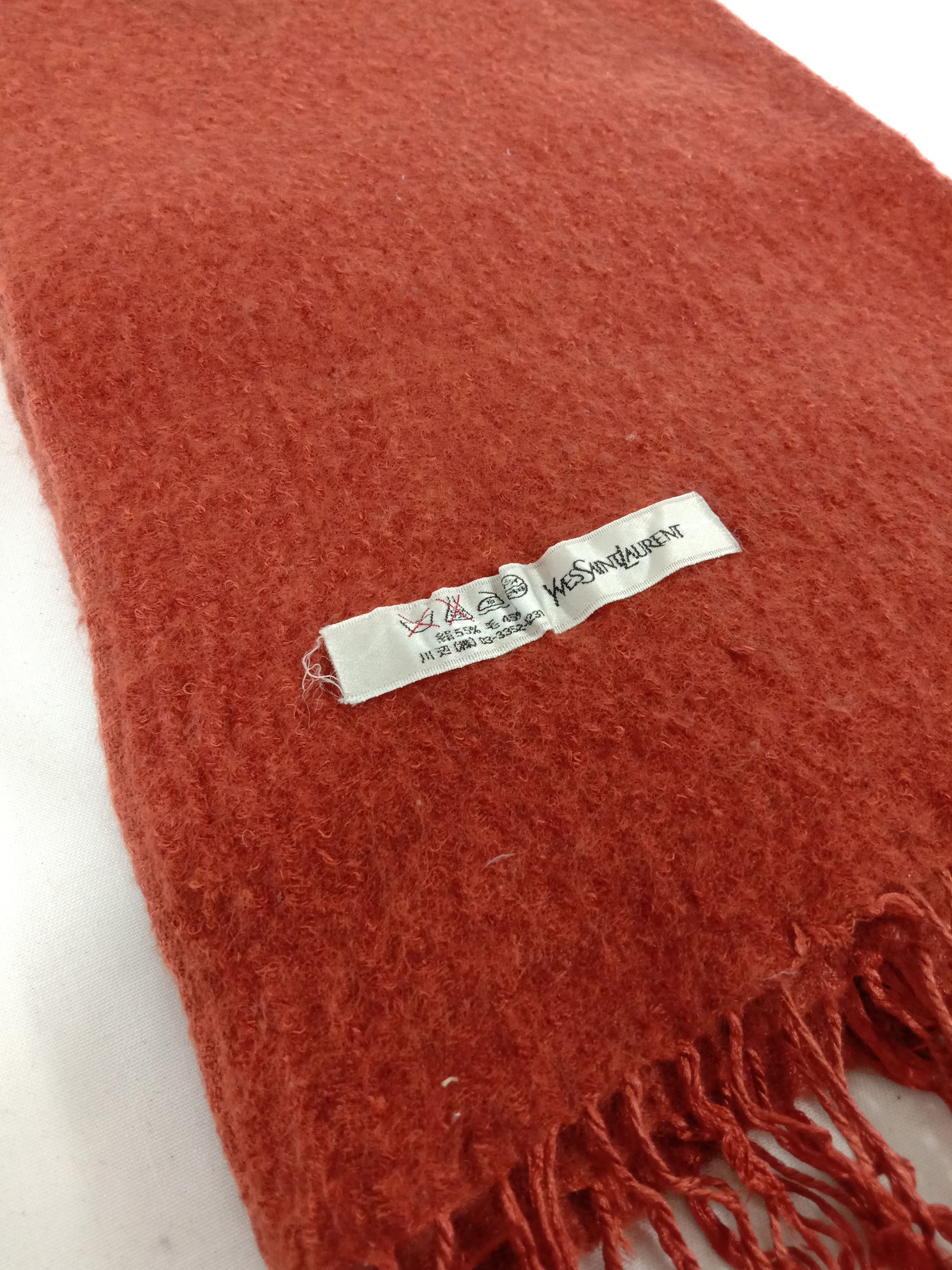 Designer Vintage Designer Scarf / Muffler / Wool Size ONE SIZE - 1 Thumbnail