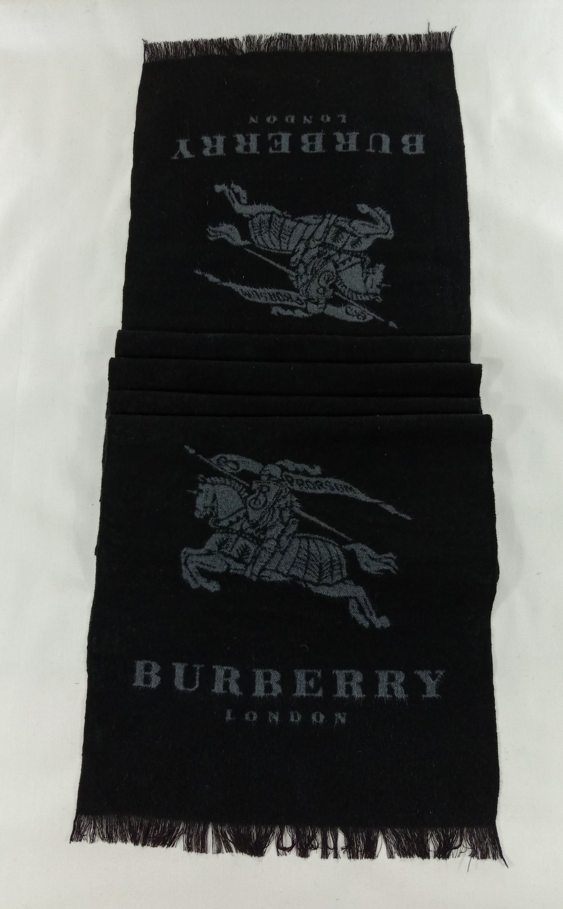 Burberry Burberry Scarf/Muffler/Wool/Cashmere Size ONE SIZE - 3 Thumbnail