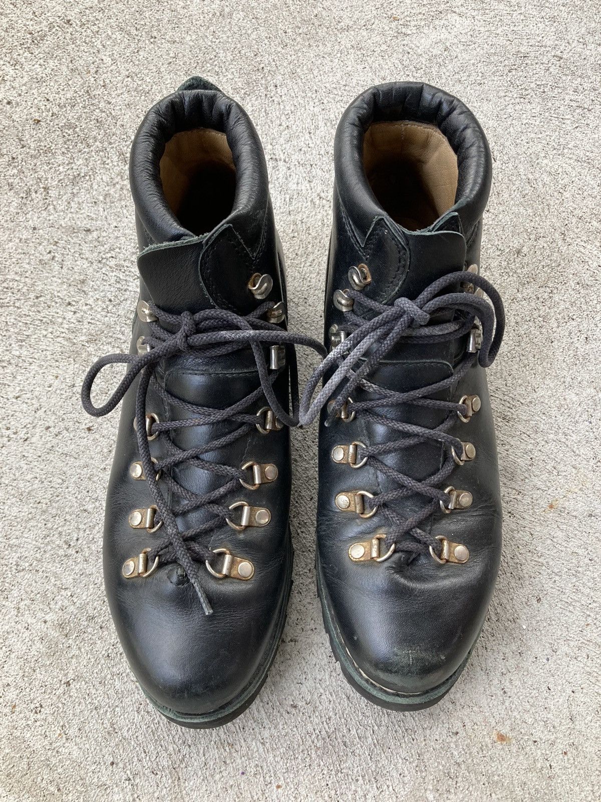 Paraboot Avoriaz hiking boots lisse noir | Grailed