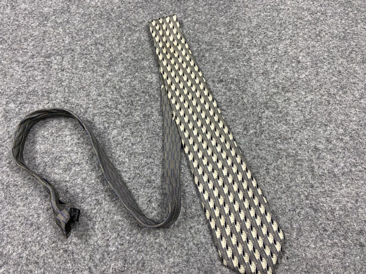 Versace Vintage Gianni Versace tie Size ONE SIZE - 9 Thumbnail