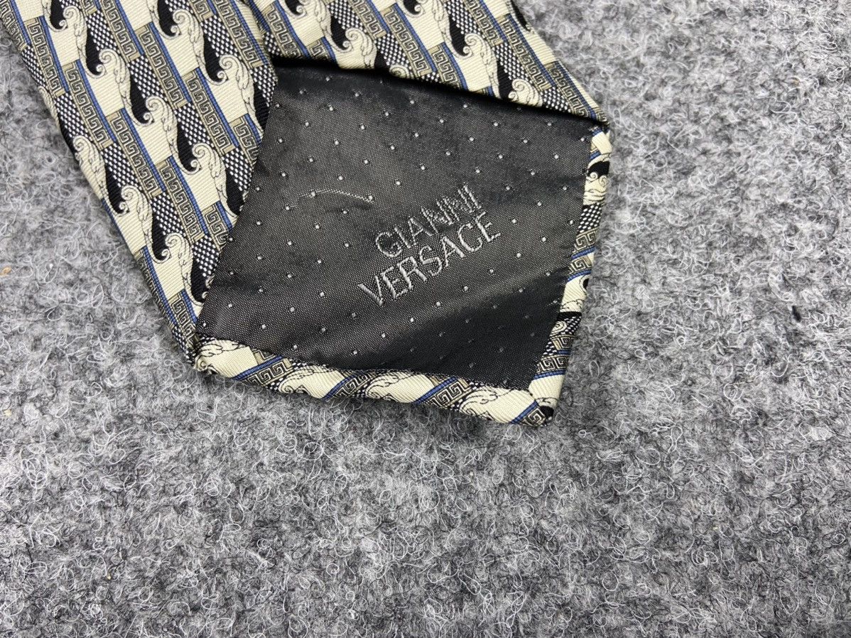 Versace Vintage Gianni Versace tie Size ONE SIZE - 4 Thumbnail