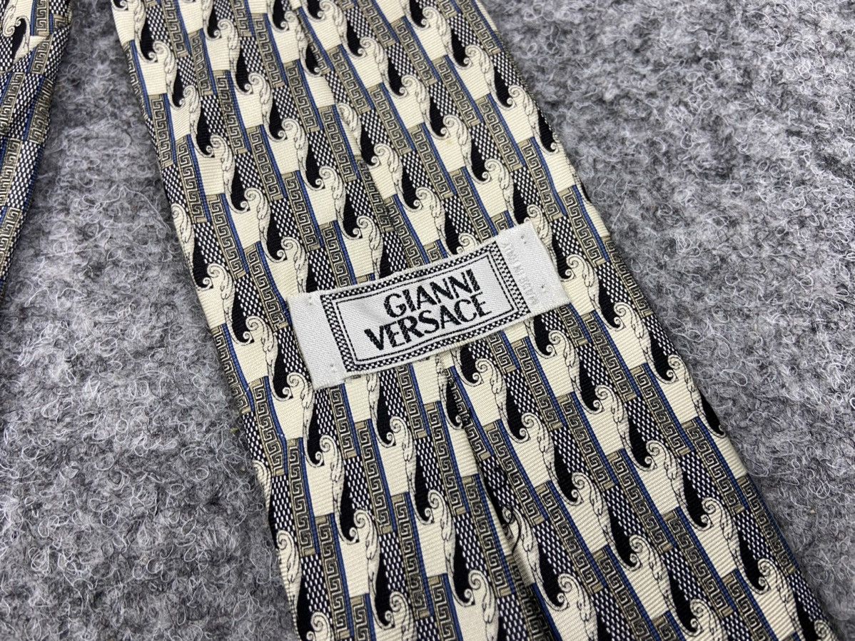 Versace Vintage Gianni Versace tie Size ONE SIZE - 5 Thumbnail