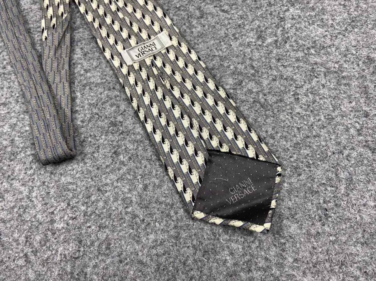 Versace Vintage Gianni Versace tie Size ONE SIZE - 3 Thumbnail