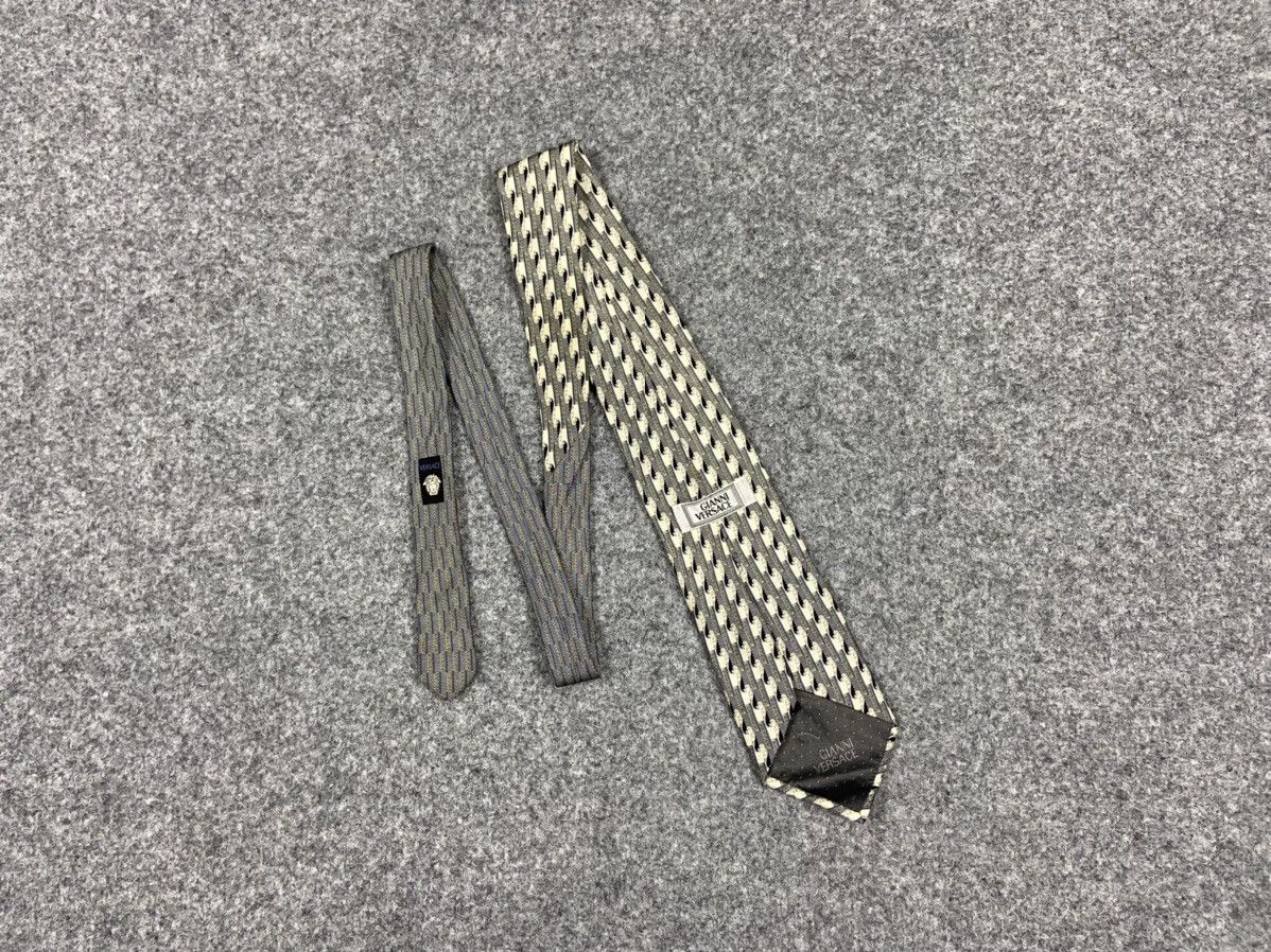 Versace Vintage Gianni Versace tie Size ONE SIZE - 1 Thumbnail