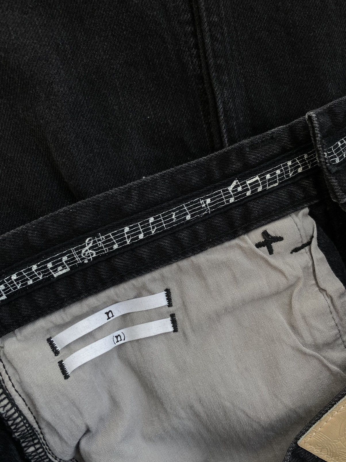 Number (N)ine Number (N)ine Darted Distressed + Ripped Denim Jeans Size 2 Size US 30 / EU 46 - 4 Thumbnail