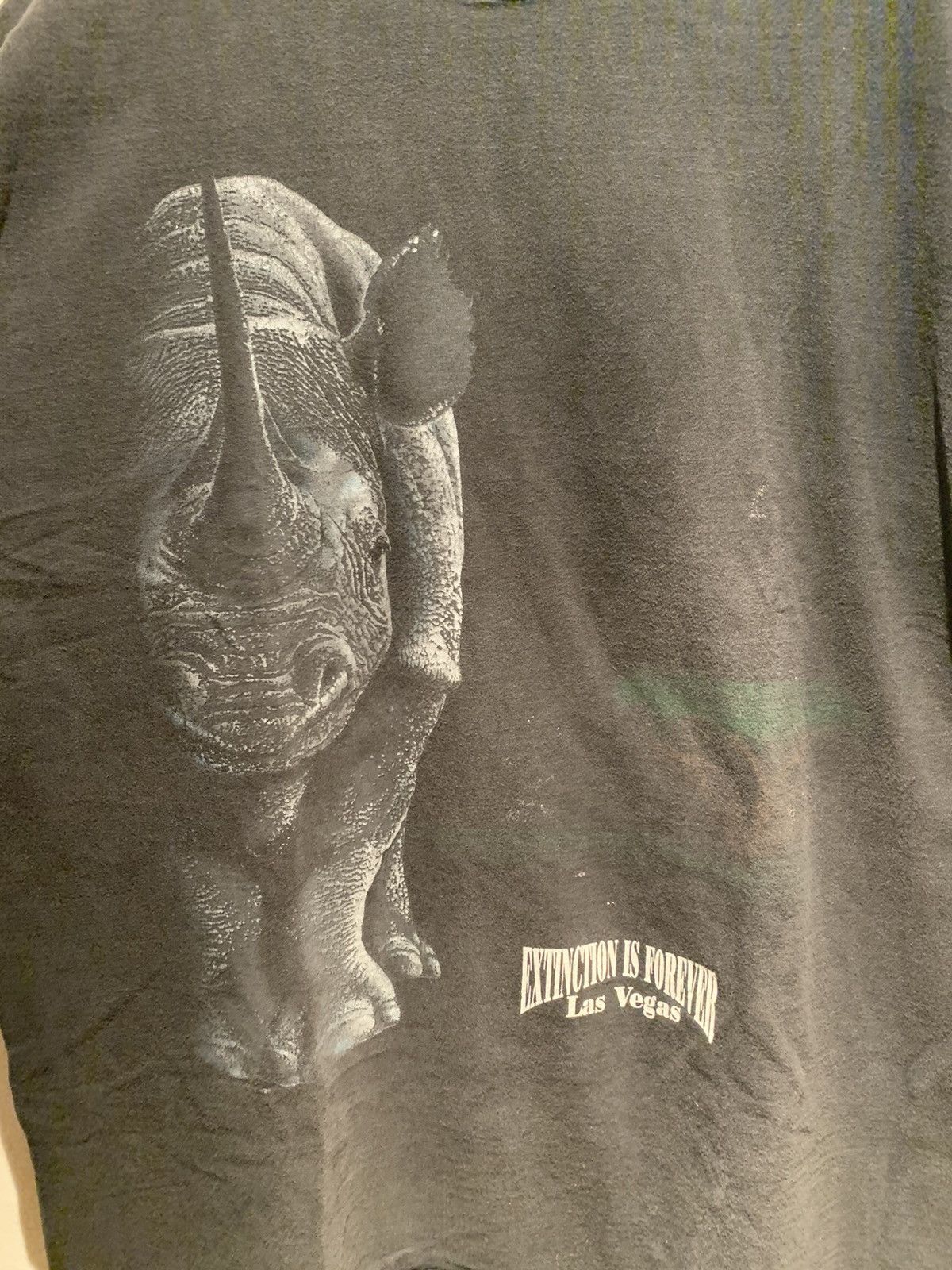Other × Vintage *RARE* Vintage Extinction Is Forever Las Vegas Rhino T-Shirt Size US XL / EU 56 / 4 - 2 Thumbnail