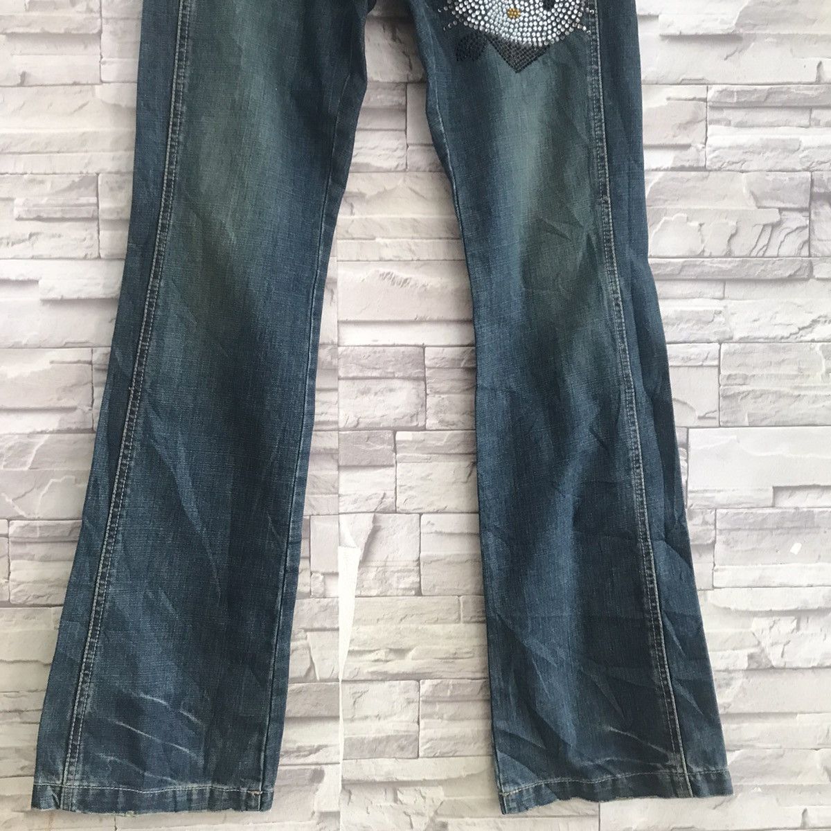 Japanese Brand Vintage Hello Kitty Denim Flare Jeans Size 29" - 5 Thumbnail