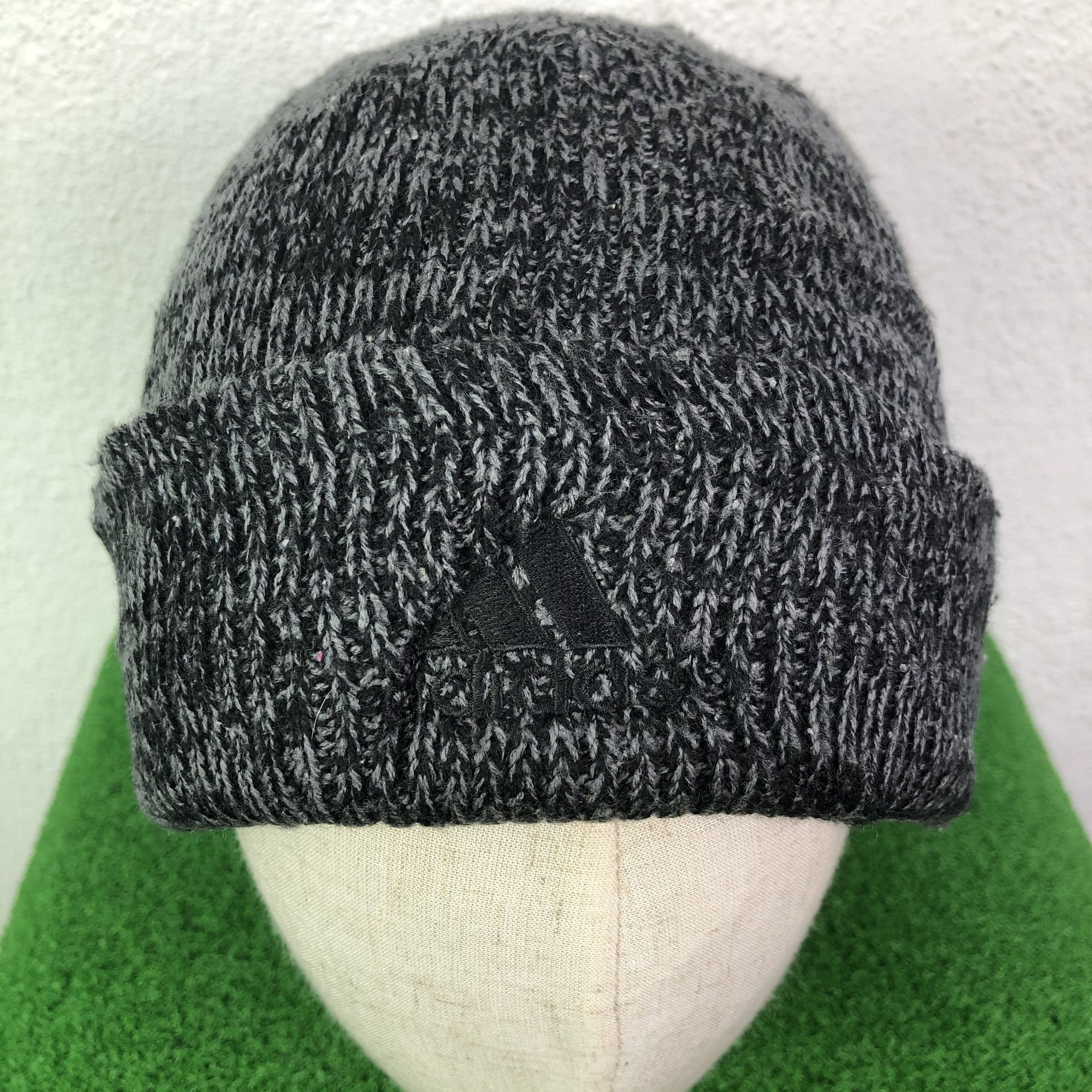 Adidas Adidas Beanie Hat Size ONE SIZE - 3 Thumbnail