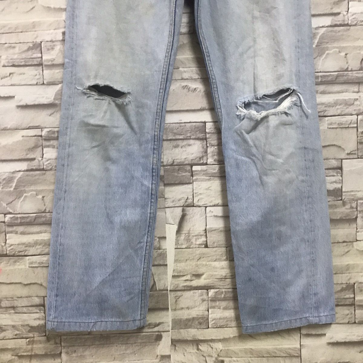 Levi's Vintage Levis 501xx Distressed Jeans Light Wash Size US 28 / EU 44 - 6 Thumbnail