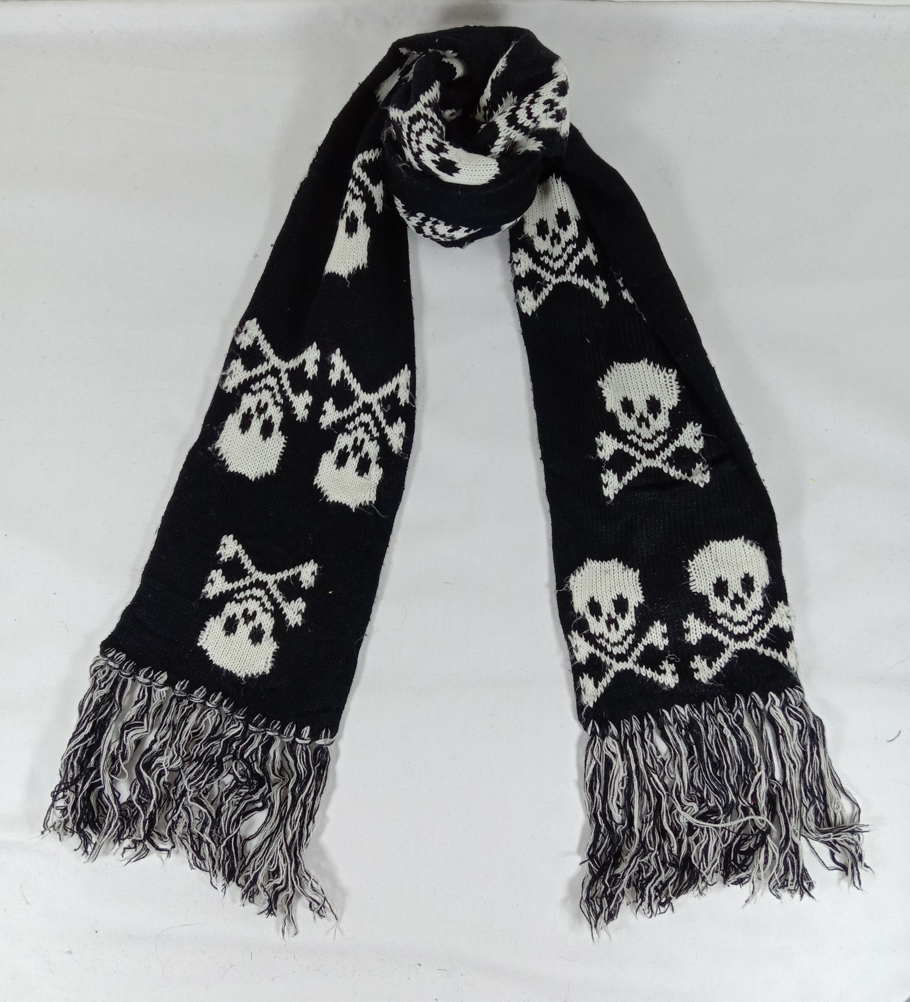 Japanese Brand Japanese Brand Skulls Scarf / Muffler / Wool Size ONE SIZE - 2 Thumbnail