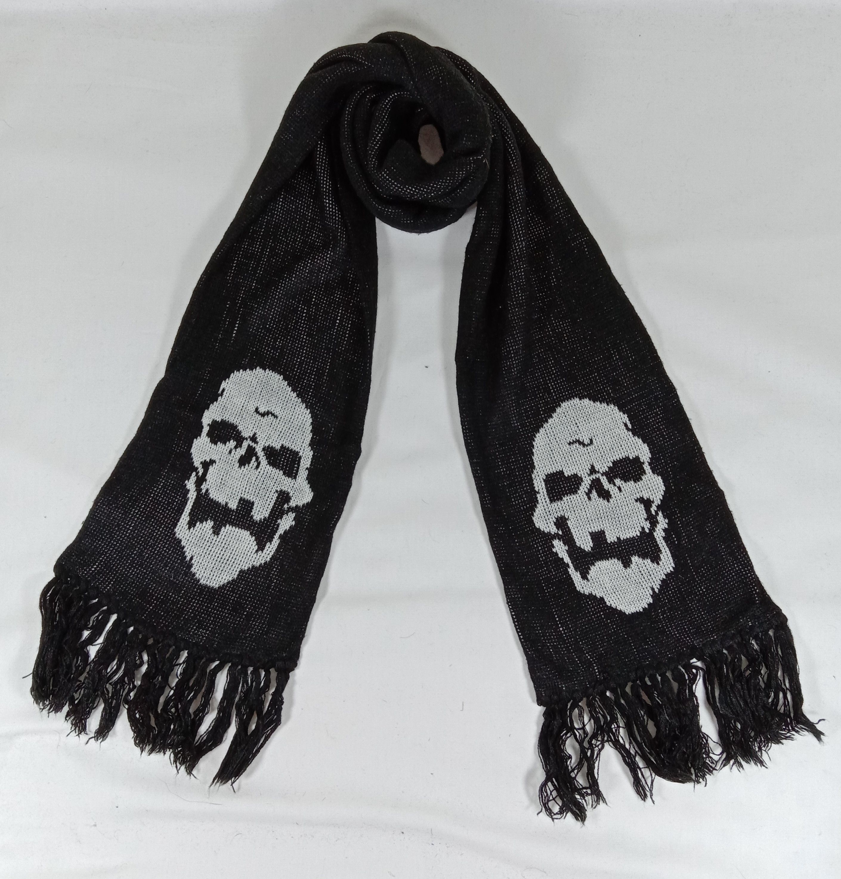 Japanese Brand Japanese Brand Skulls Scarf / Muffler / Wool Size ONE SIZE - 2 Thumbnail