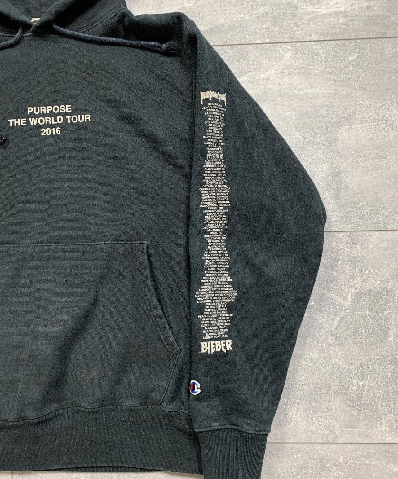 Champion Bieber tour champion hoodie Size US M / EU 48-50 / 2 - 4 Thumbnail
