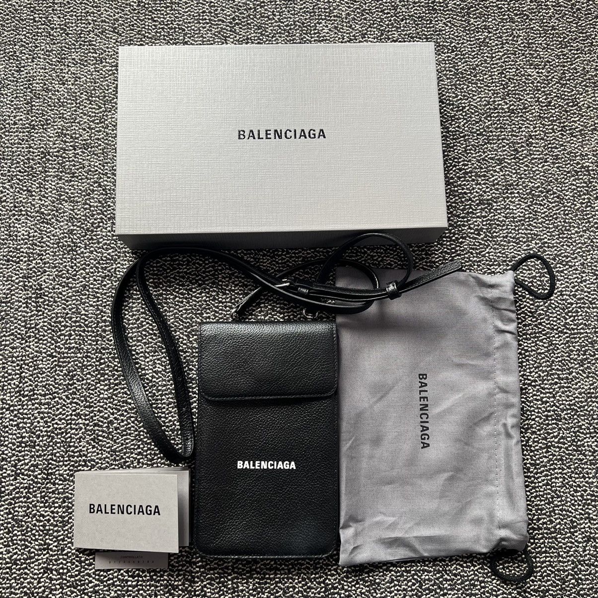 Balenciaga Balenciaga Logo-Print Calfskin Leather Pouch Size ONE SIZE - 2 Thumbnail