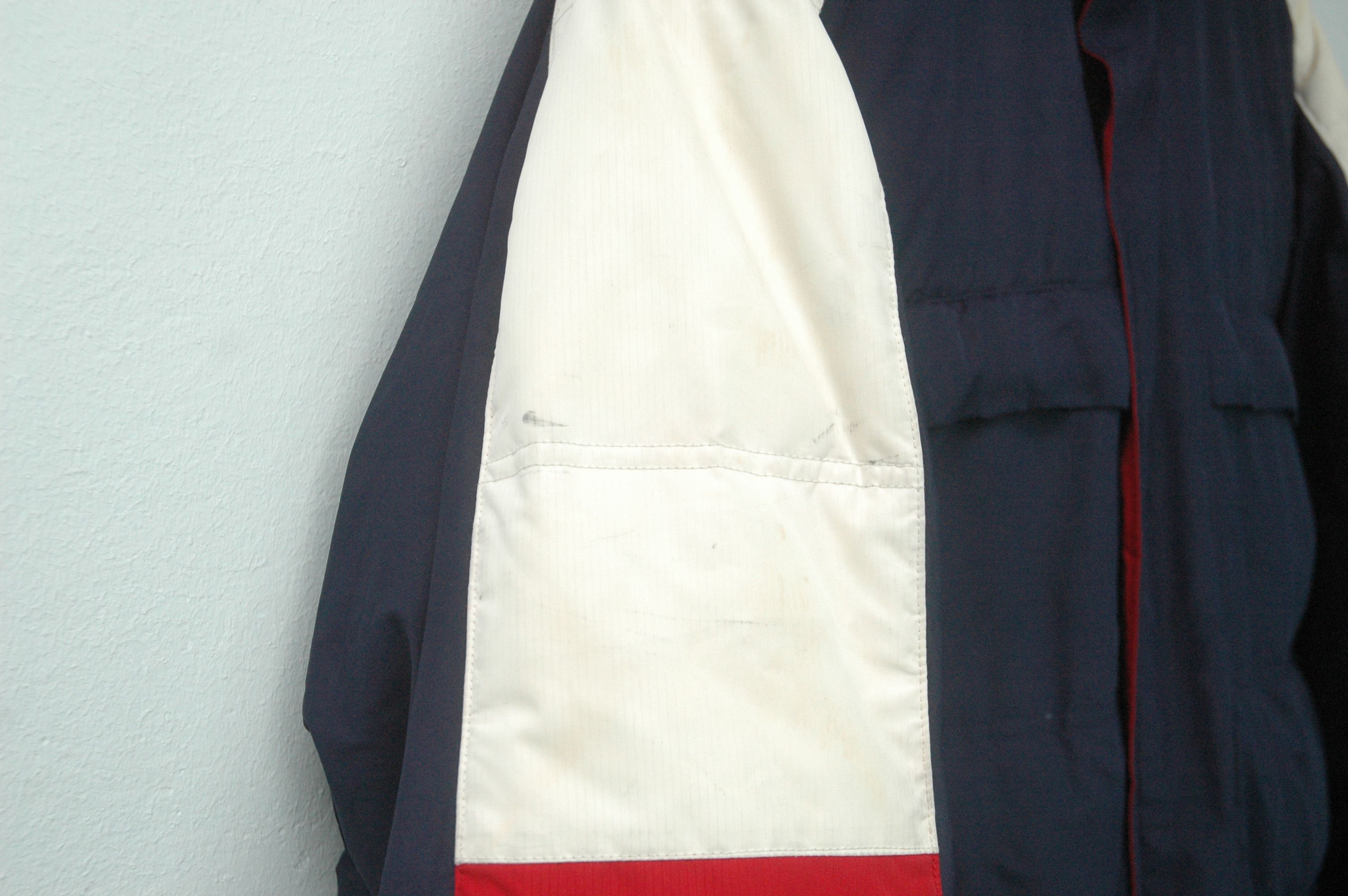 Tommy Hilfiger Vintage Tommy Hilfiger Down Puffer Parka Size US L / EU 52-54 / 3 - 5 Thumbnail