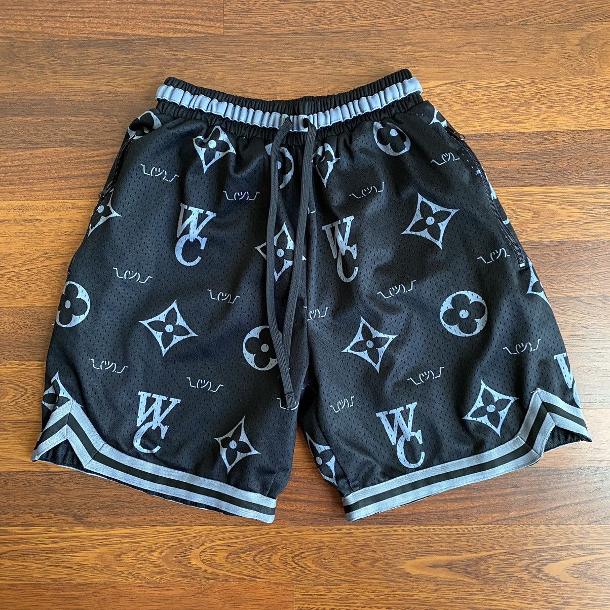 Who Cares Supply Co Wc Lv Monogram Shrug Basketball Streetwear Shorts Size  Xs