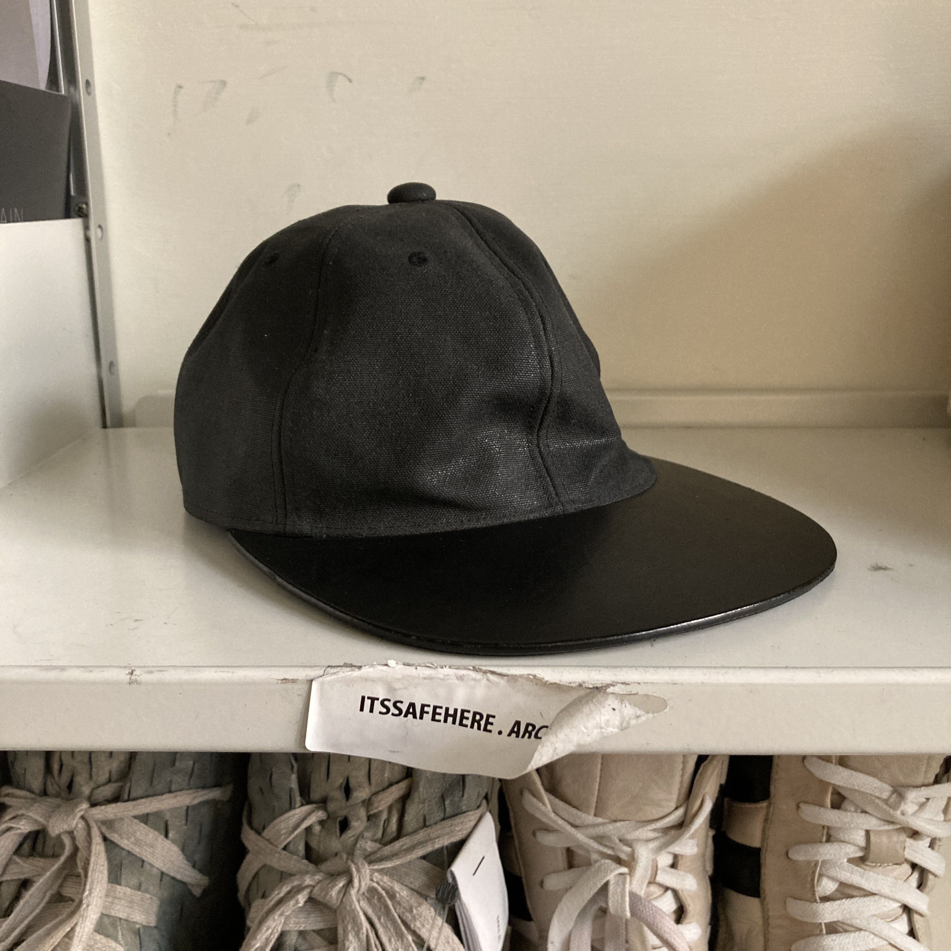 Diet Butcher Slim Skin Hat H058 Size ONE SIZE - 1 Thumbnail