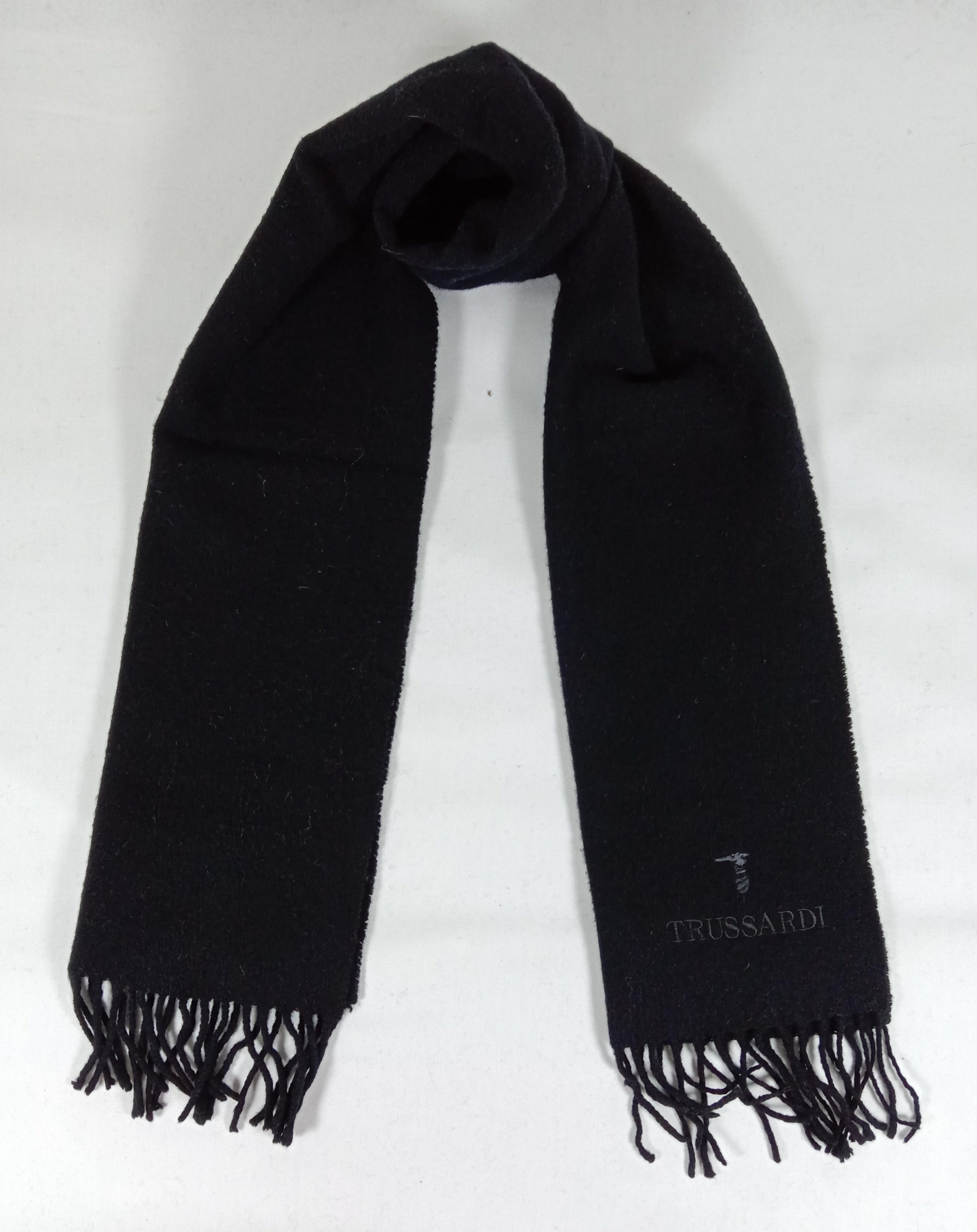 Trussardi Vintage Trussardi Black Lambs wool Scarf / Muffler / Wool Size ONE SIZE - 2 Thumbnail