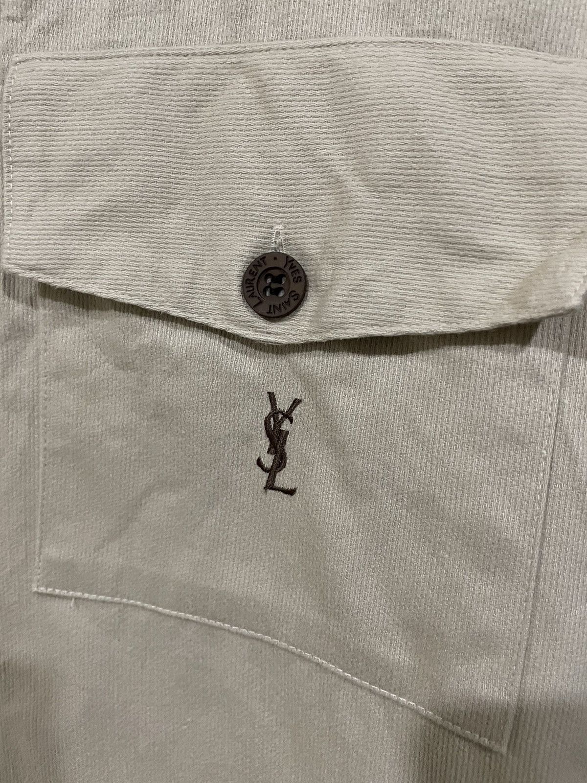 Yves Saint Laurent Yves Saint Laurent Velvet Corduroy Shirts Size US M / EU 48-50 / 2 - 12 Thumbnail