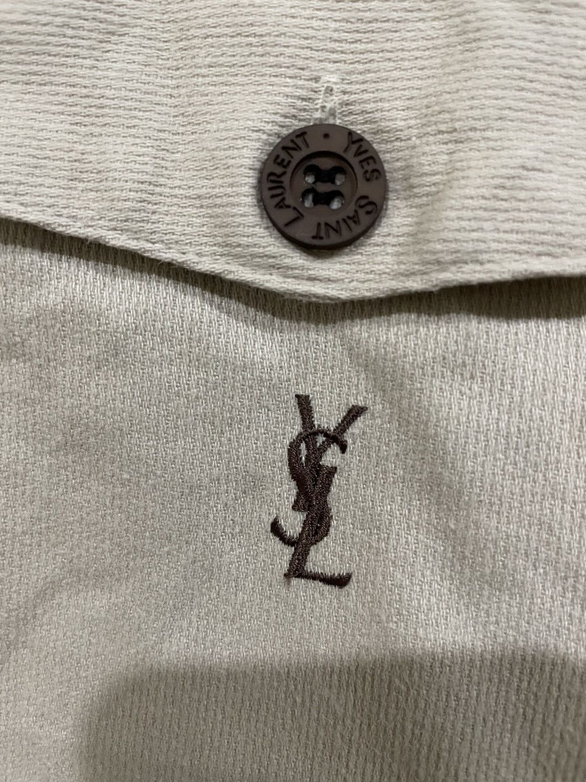 Yves Saint Laurent Yves Saint Laurent Velvet Corduroy Shirts Size US M / EU 48-50 / 2 - 11 Thumbnail
