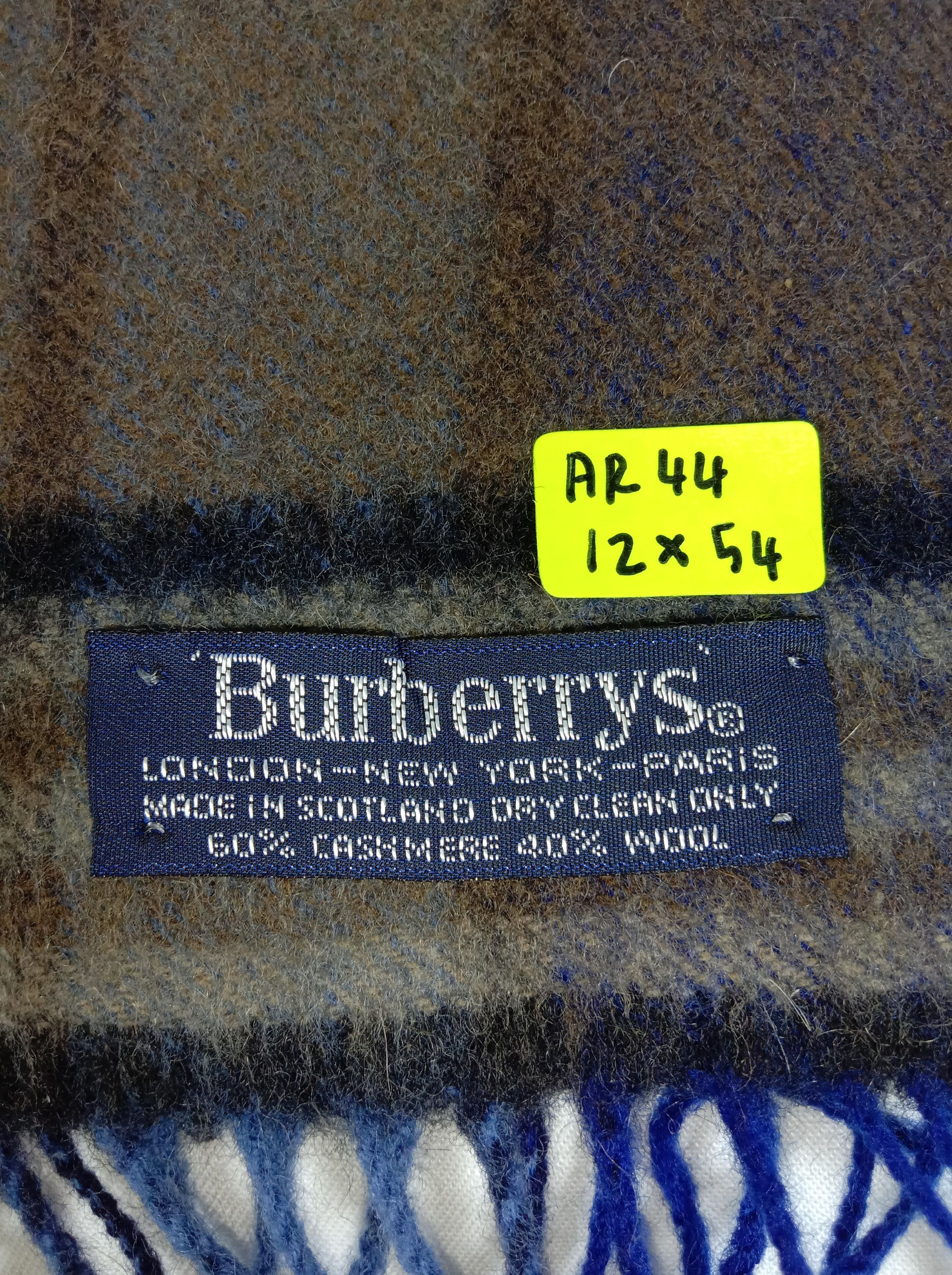 Burberry Burberry Scarf / Muffler / Wool Size ONE SIZE - 5 Thumbnail