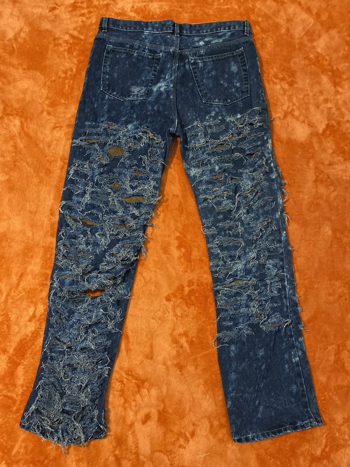 Japanese Brand Shredded and Bleached Collina Jeans Size US 33 - 1 Thumbnail