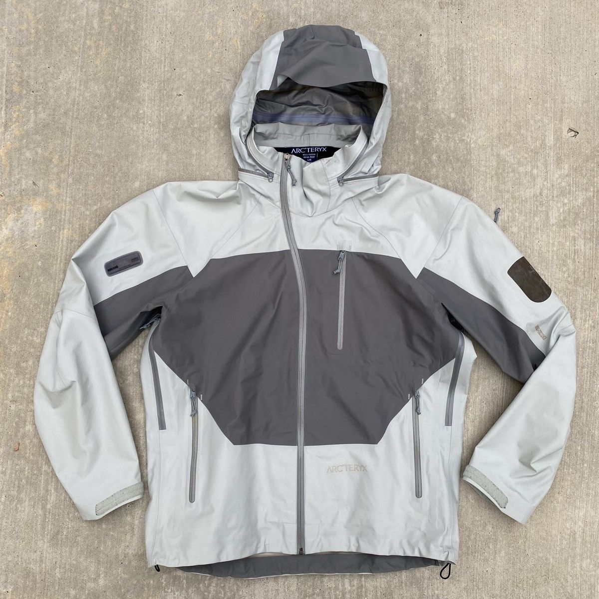 Arc'Teryx Arc'teryx Sidewinder AR - Statue | Grailed