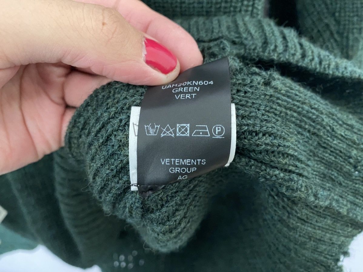 Vetements Vetements V-Neck Green Kurt Cobain sweater Size US S / EU 44-46 / 1 - 7 Thumbnail