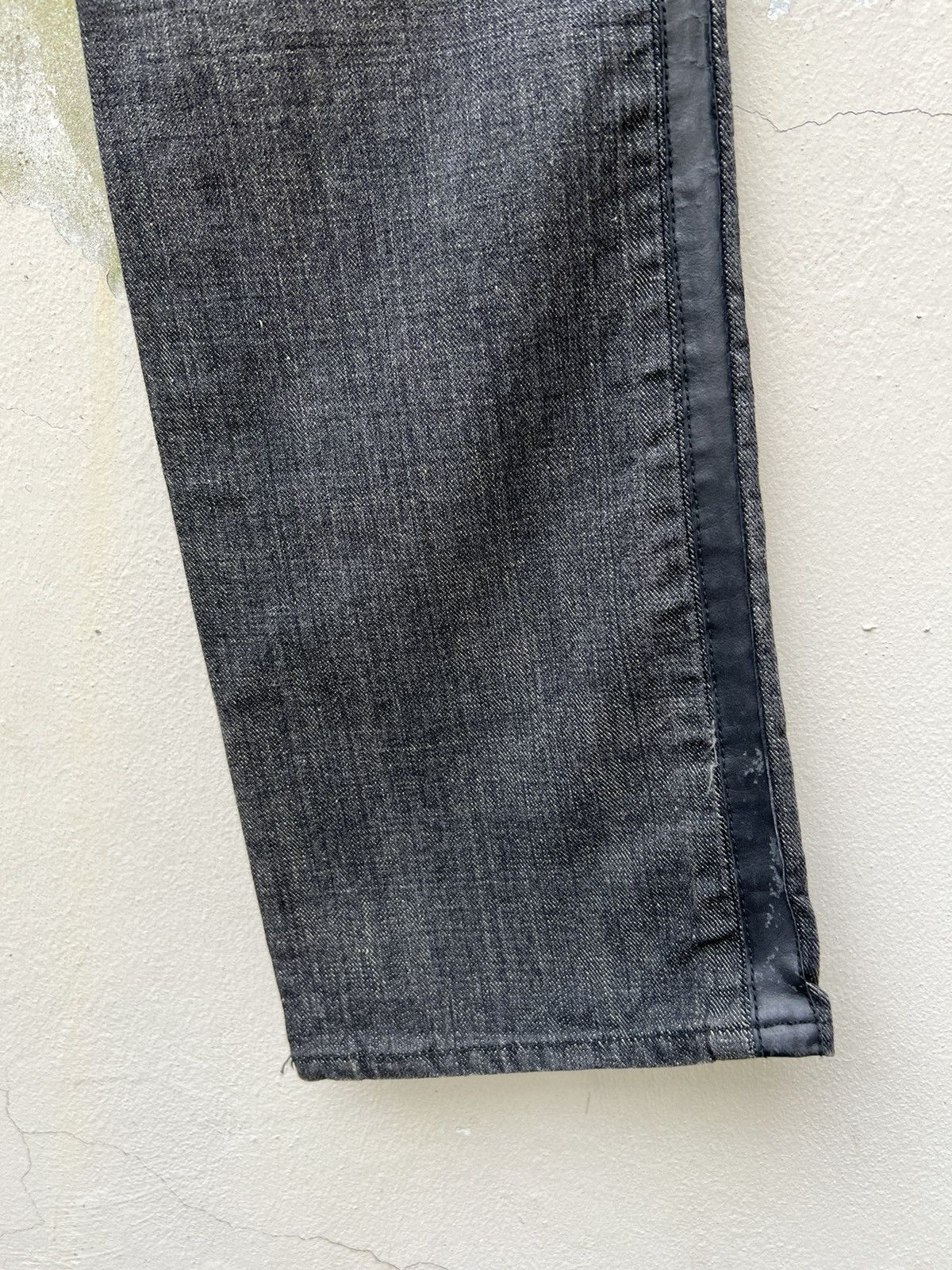 ABAHOUSE ABAHOUSE Japan Side Tape Leather Wrinkled Leg Denim Jeans Size US 30 / EU 46 - 14 Thumbnail