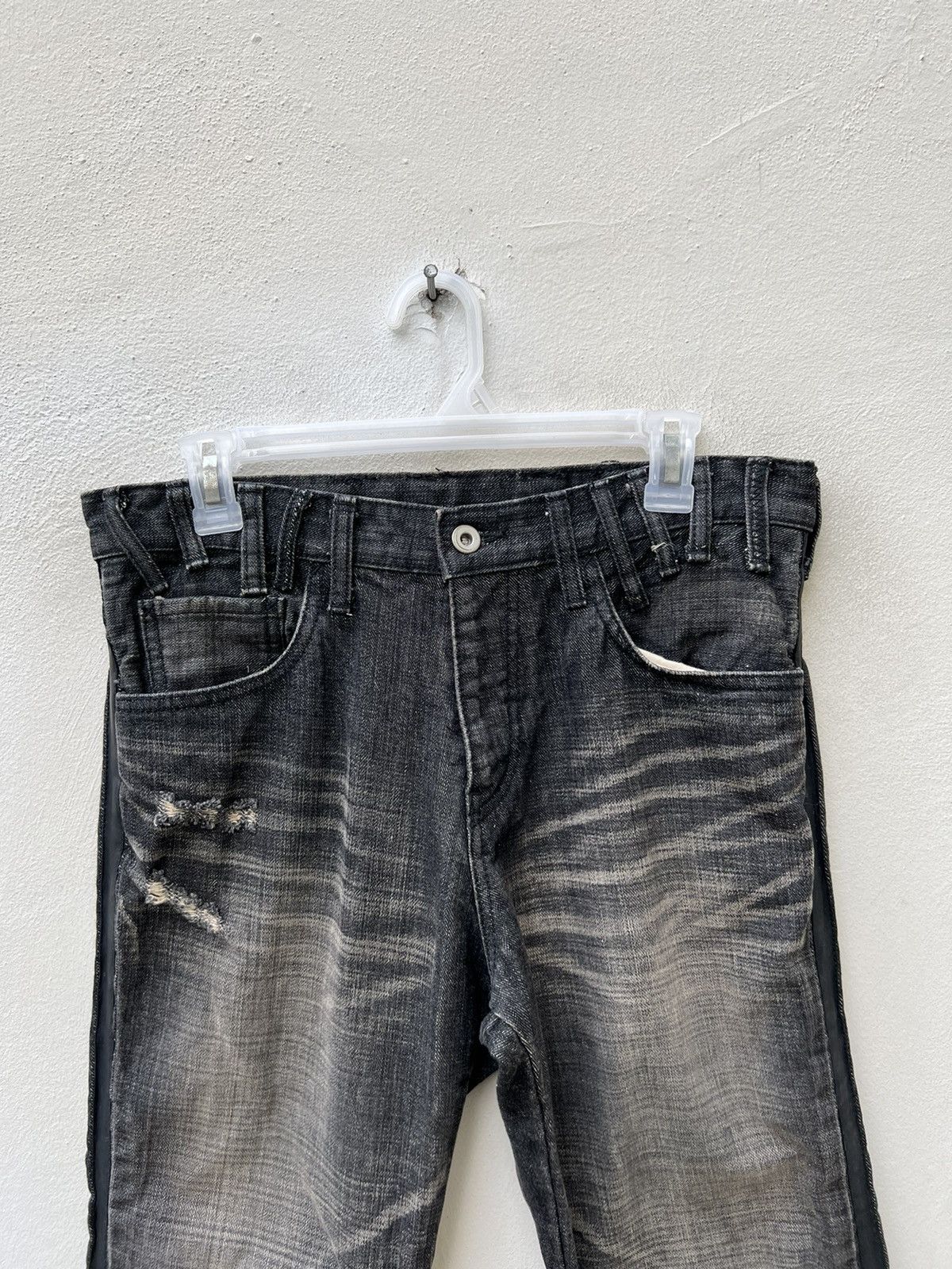 ABAHOUSE ABAHOUSE Japan Side Tape Leather Wrinkled Leg Denim Jeans Size US 30 / EU 46 - 7 Thumbnail