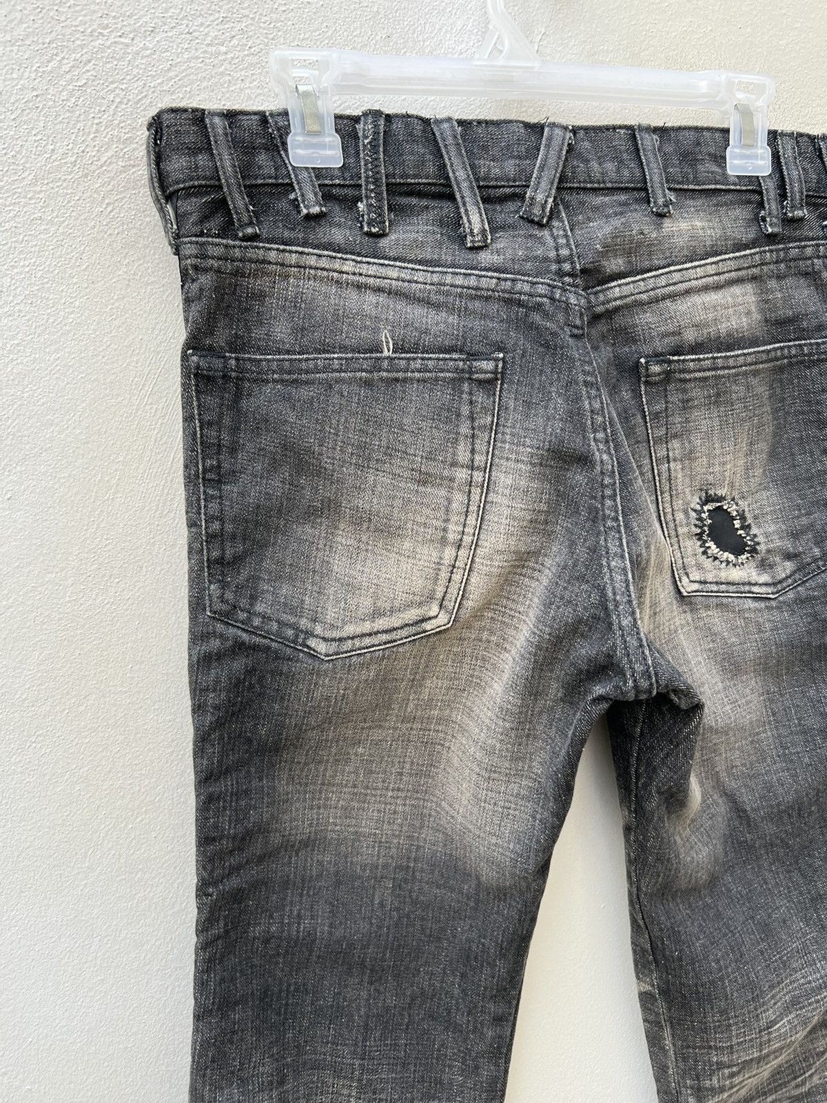 ABAHOUSE ABAHOUSE Japan Side Tape Leather Wrinkled Leg Denim Jeans Size US 30 / EU 46 - 16 Thumbnail