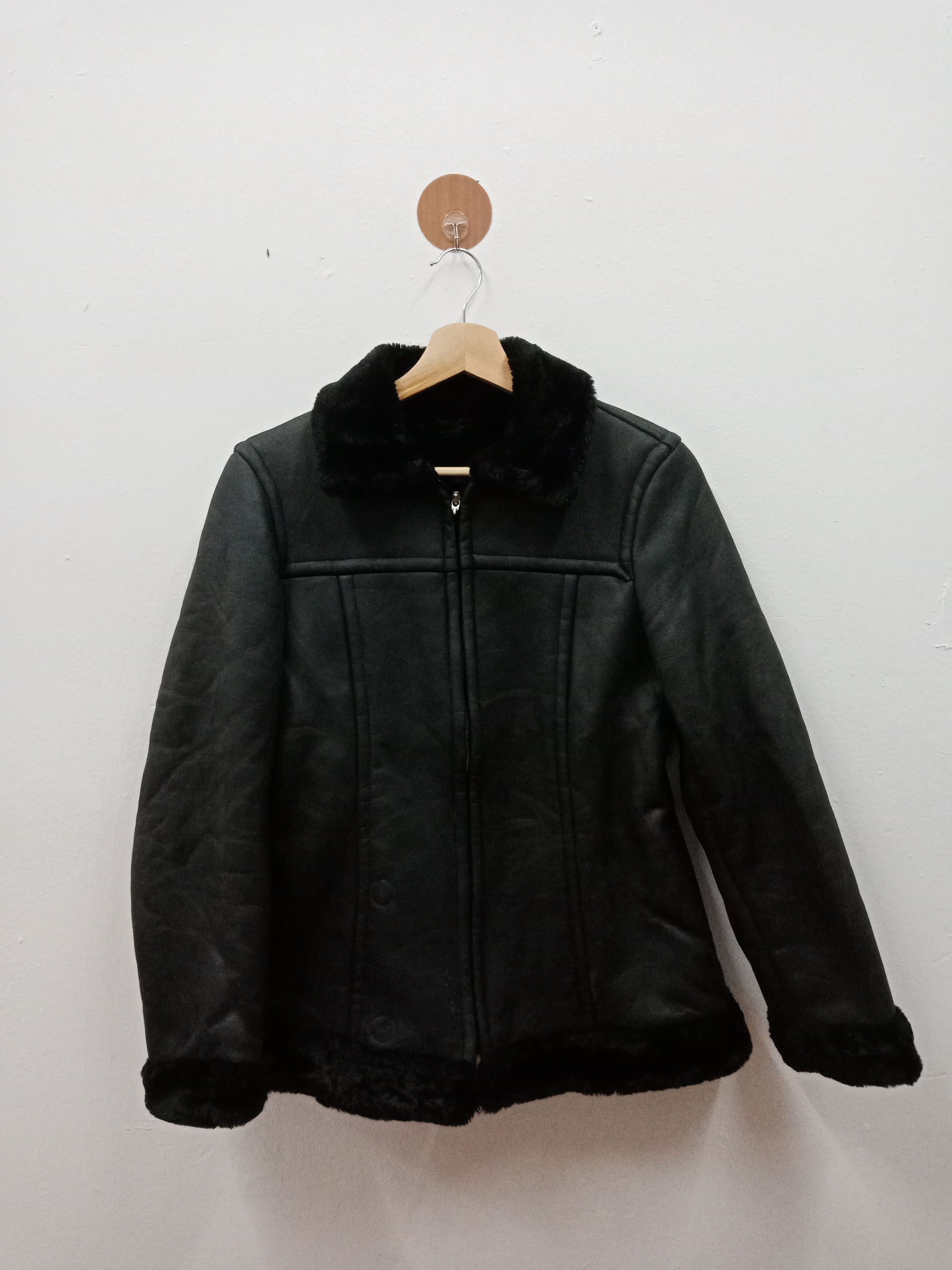 Burberry Burberry London Fur Faux Lining Size M / US 6-8 / IT 42-44 - 1 Thumbnail