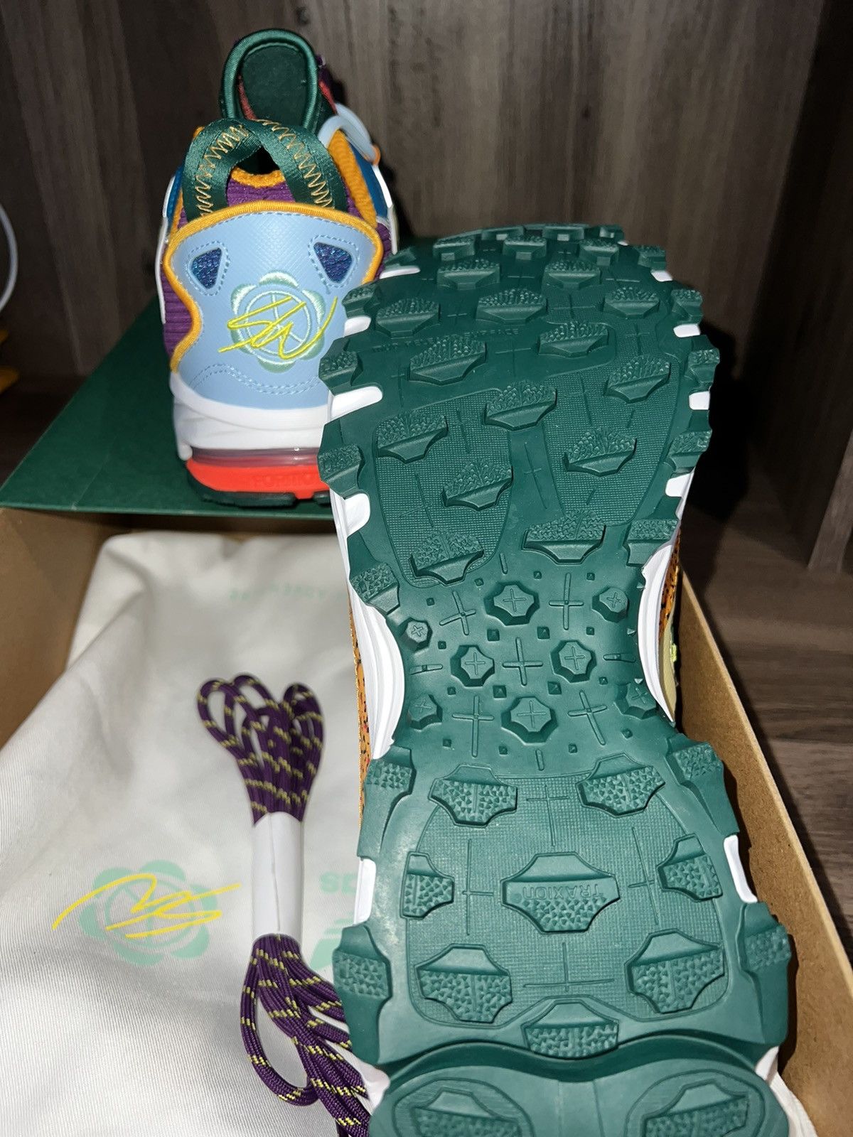 Adidas × Disney SEAN WOTHERSPOON X DISNEY Size US 11 / EU 44 - 13 Thumbnail