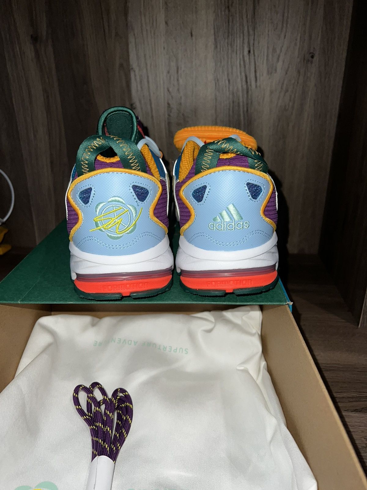 Adidas × Disney SEAN WOTHERSPOON X DISNEY Size US 11 / EU 44 - 11 Thumbnail