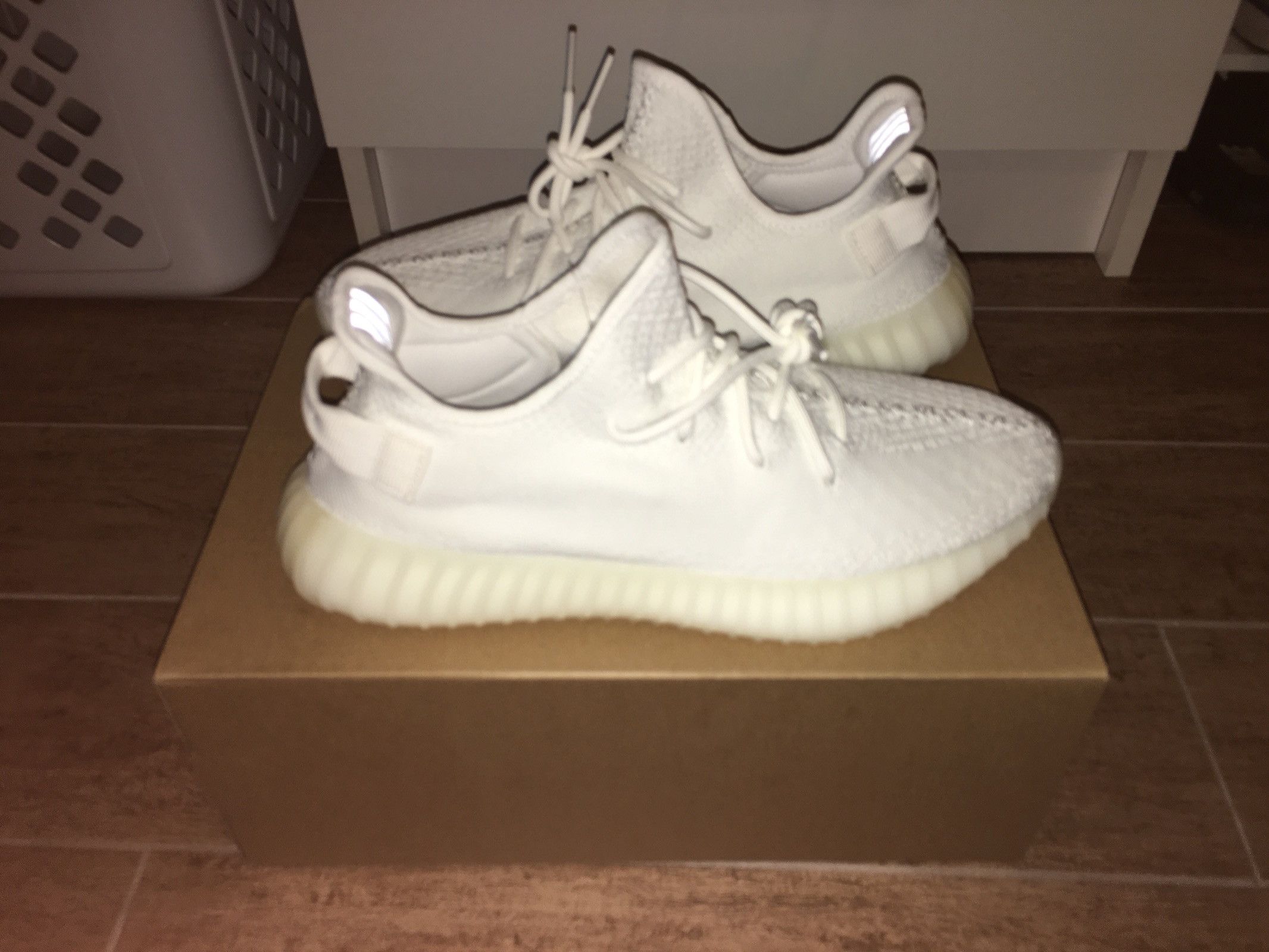 yeezy cream white 10.5