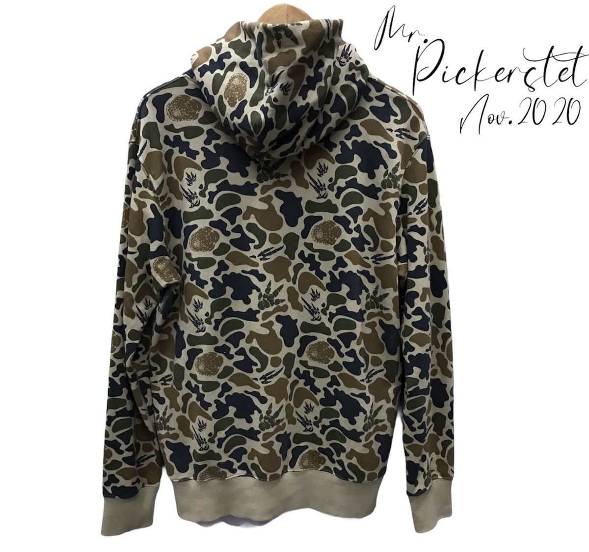 Japanese Brand × Nintendo × Uniqlo Monster Hunter x uniqlo camourflage hoodies Size US M / EU 48-50 / 2 - 2 Thumbnail