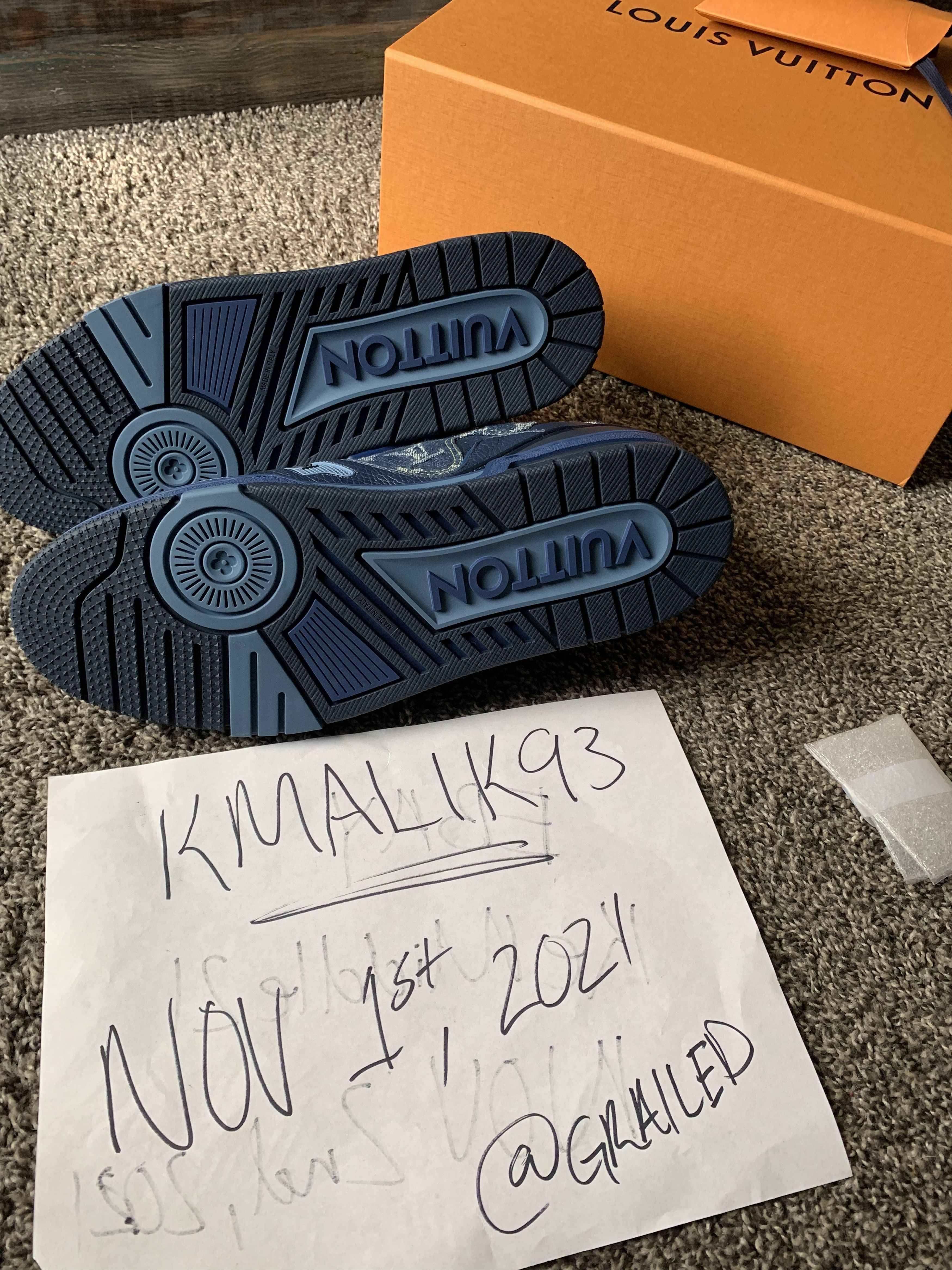 Louis Vuitton Louis Vuitton x Nigo Bleu Trainers Size US 10.5 / EU 43-44 - 2 Thumbnail