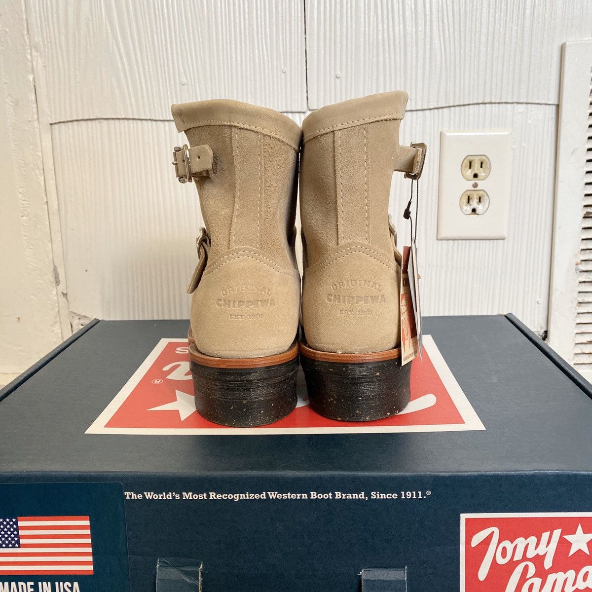 Chippewa 97875 Mens Tan Suede Moc Toe Engineer Boots Vibram Sole USA Made 9E Chippewa Shoes Tan Renegade Leather 1901M22 Vibram Sole Moc  main image 3