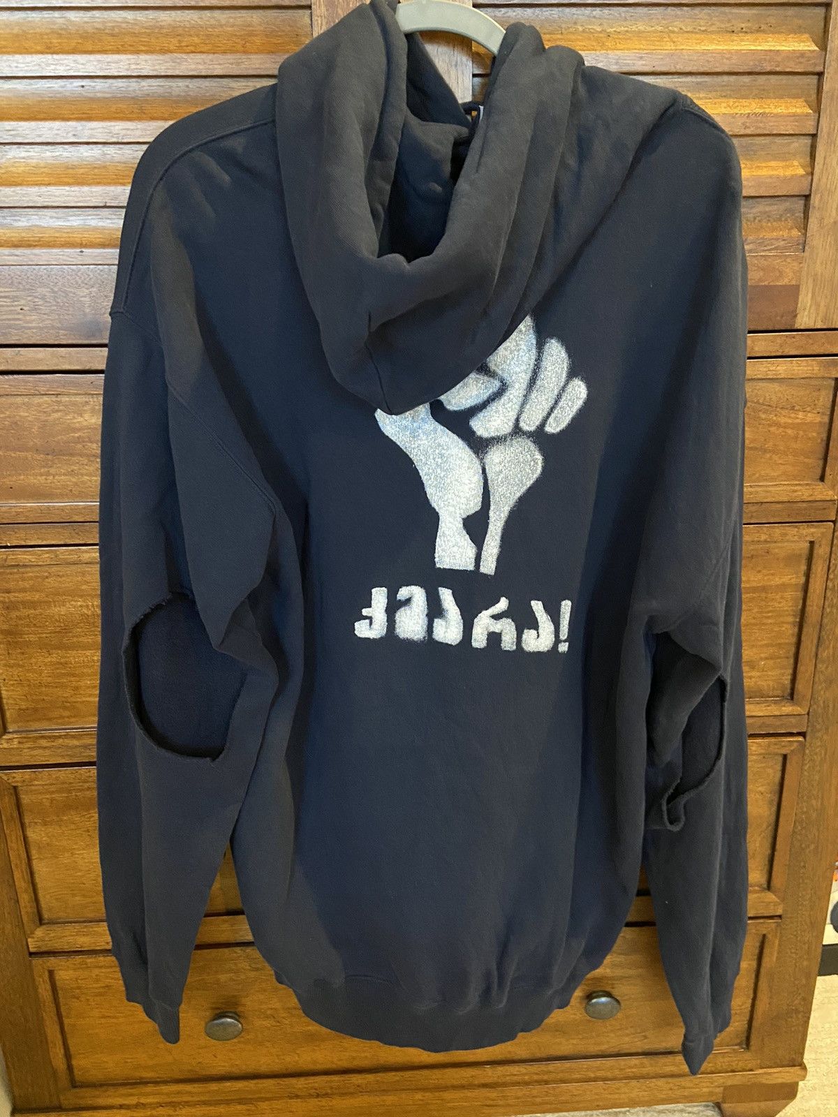 Vetements Vetements Wind Fist Oversized Cutout Hoodie in Navy 