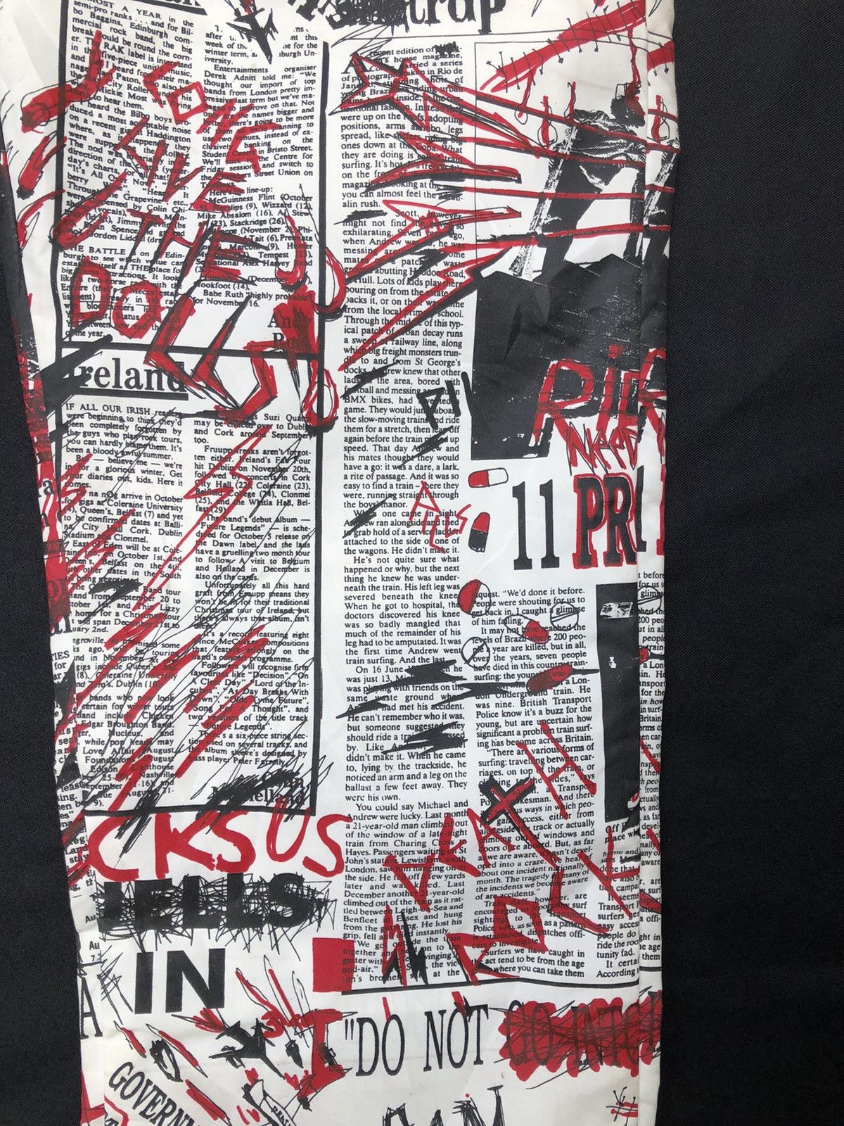 Vintage VTG 90s RED OR DEAD Psychotic Newspaper Waxed Trouser Pant Size US 29 - 11 Thumbnail